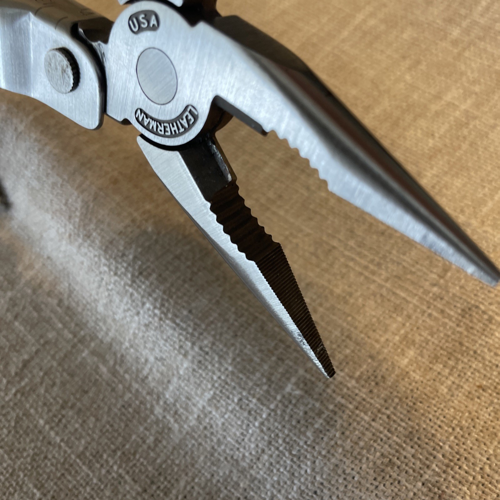 Leatherman Super Tool Multi 11-Tool Supertool Pocket Knife Pliers File Saw 0500
