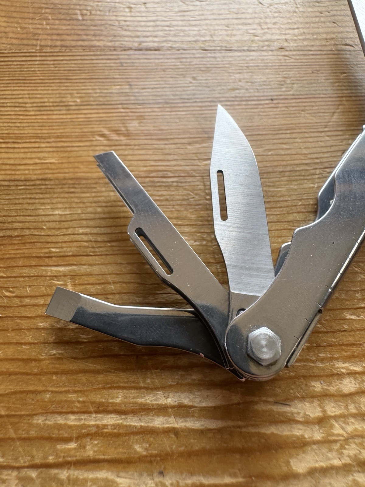 SOG Crosscut Multitool Knife W/ Sheath!