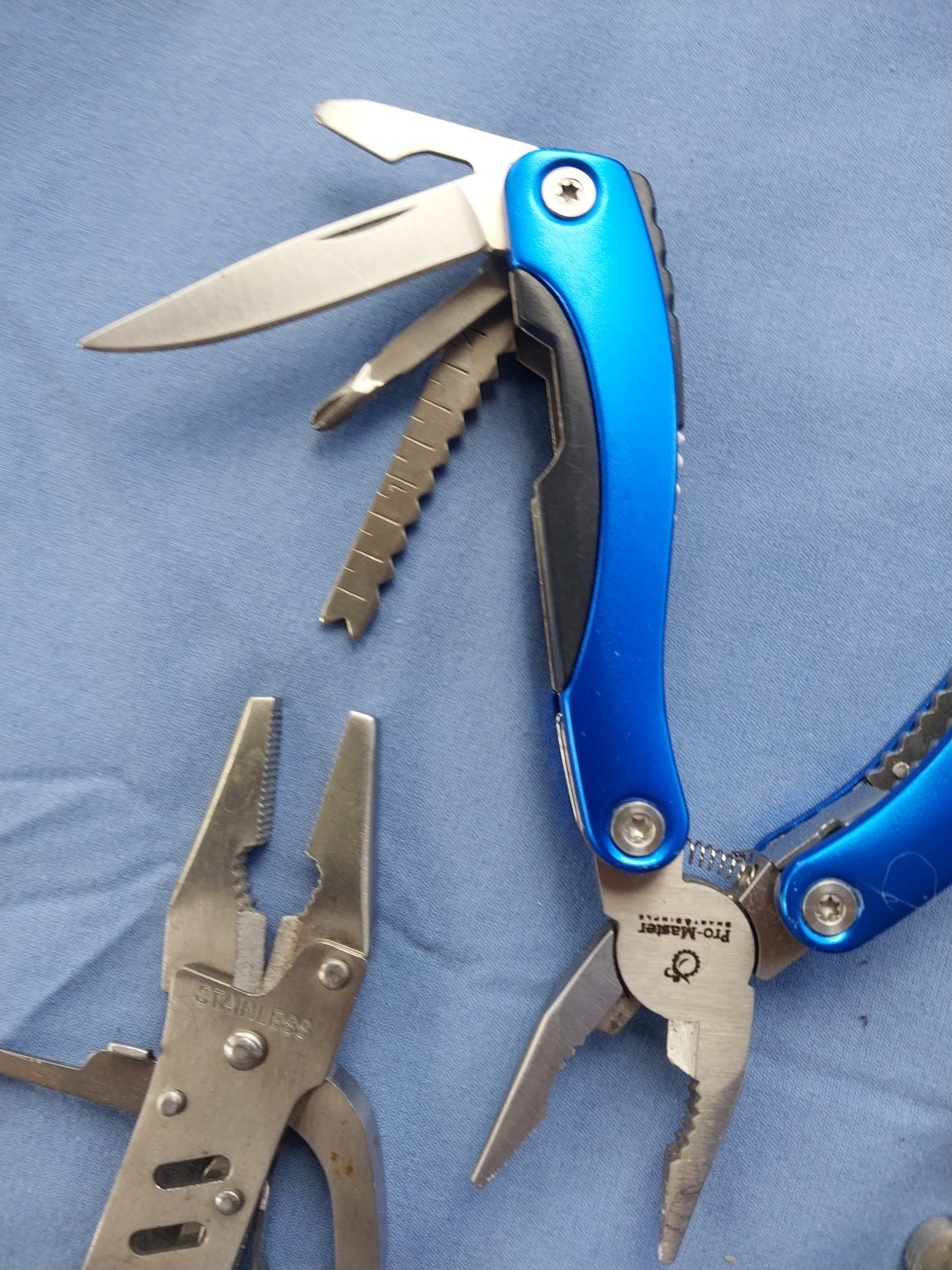 3 Survival Tool – Foldable With Multiple Gadgets