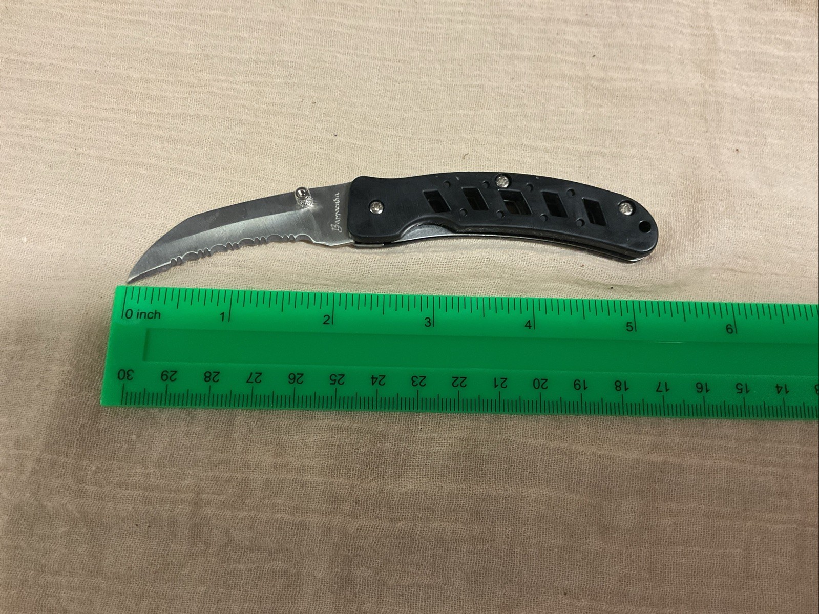 Dragon Claw 2000 Flying Falcon Folding Pocket Knife