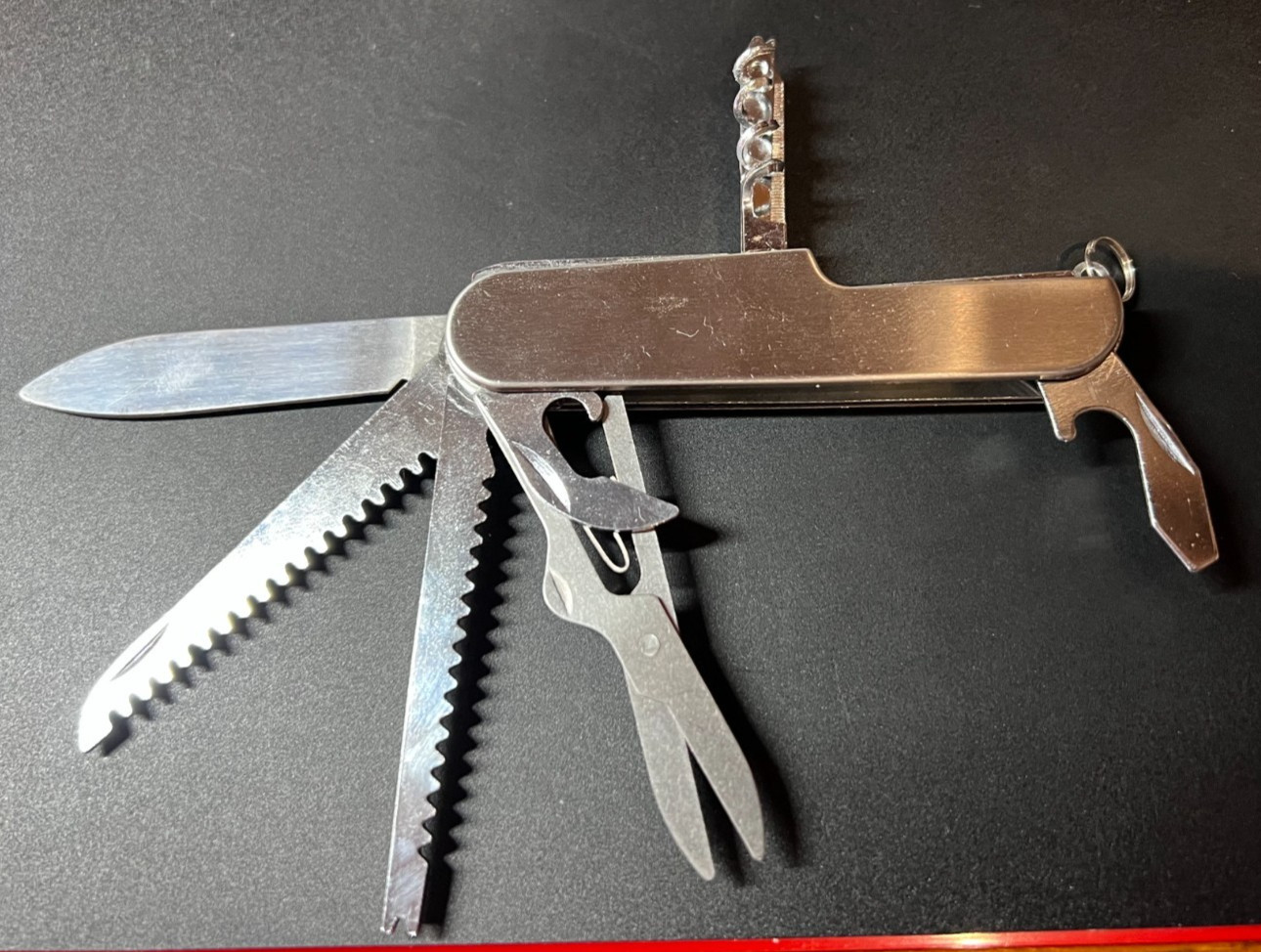 Multi Tool Personal Pocketknife Stainless Steel Blade 11 Functions Keychain