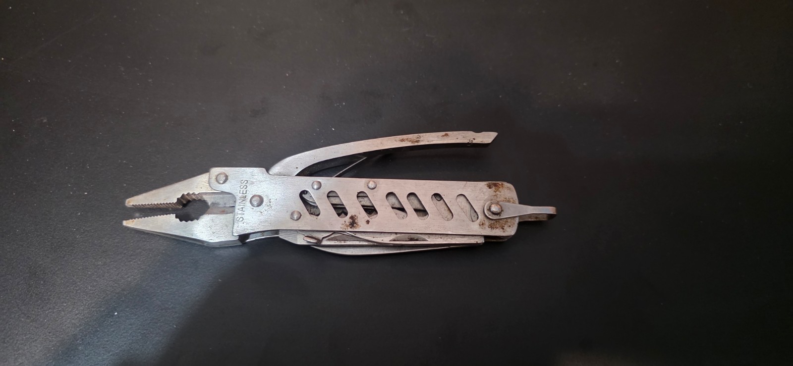 Vintage Mini Multi-Tool Pliers Pocket Knife Stainless Steel China Repair [613]