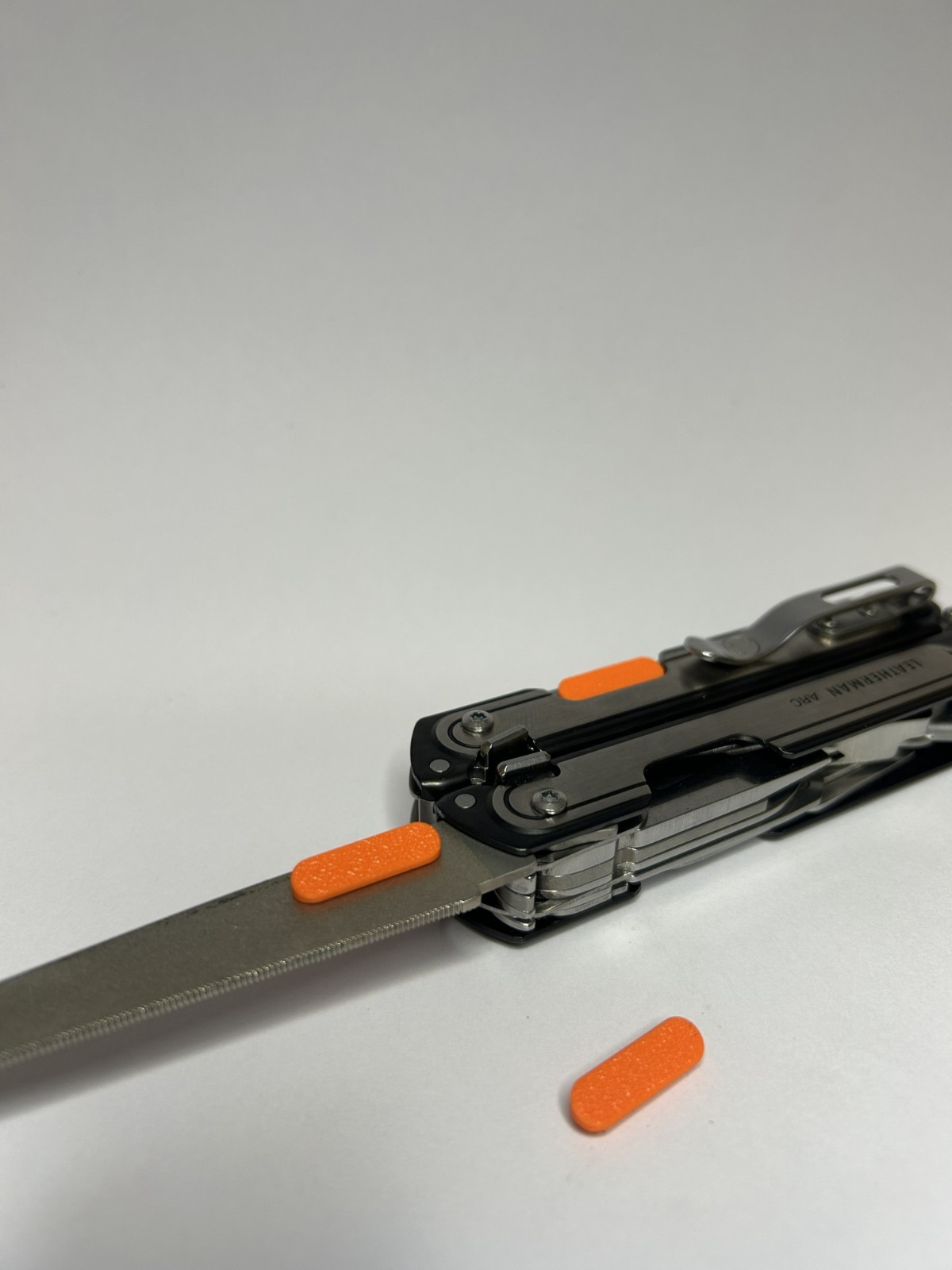 Leatherman Arc Upgrade Accessory – Thumb Studs