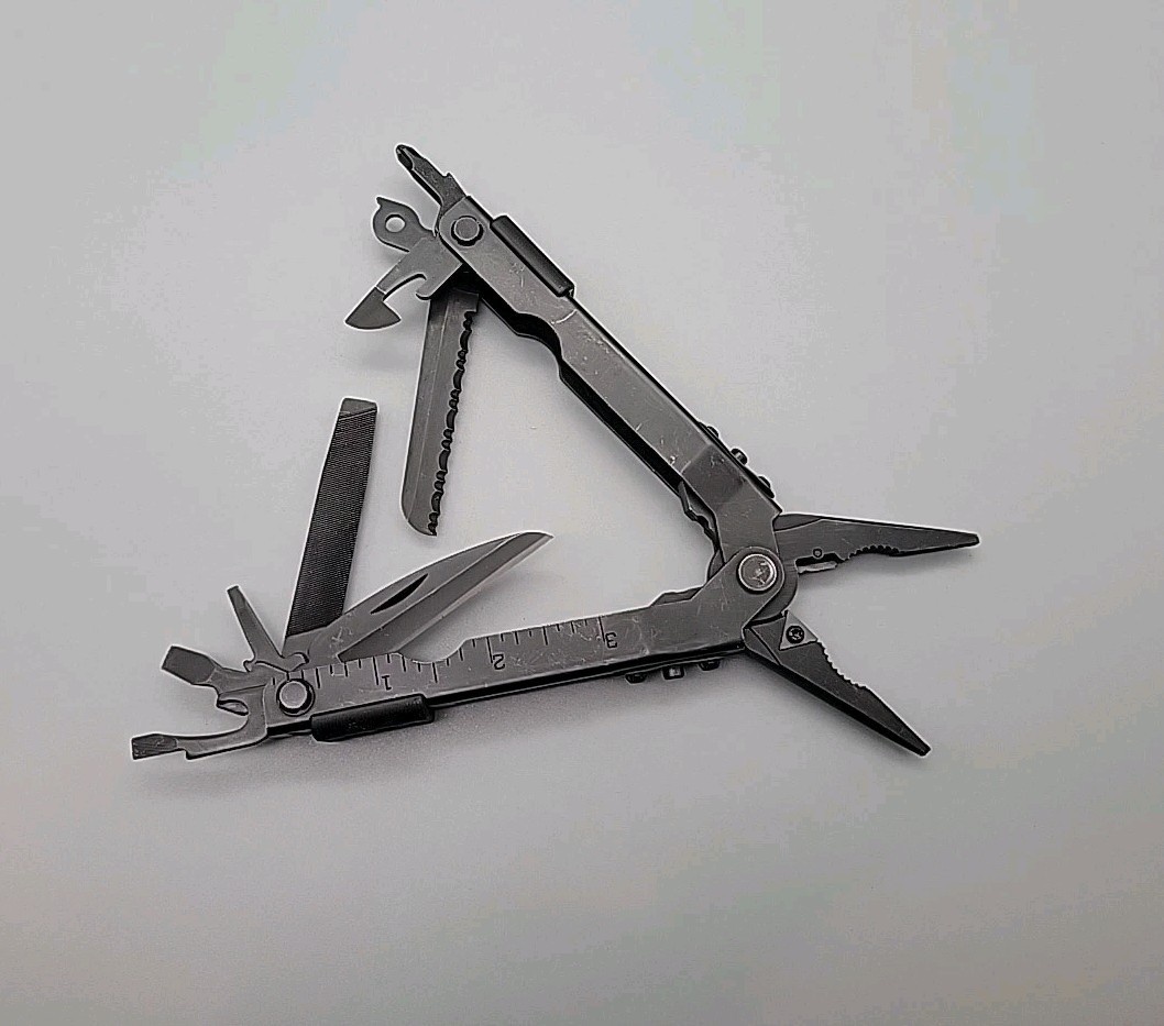 Gerber Multiplier MP600 Multi-Tool – Black – Needle Nose Carbide Cutter Pliers