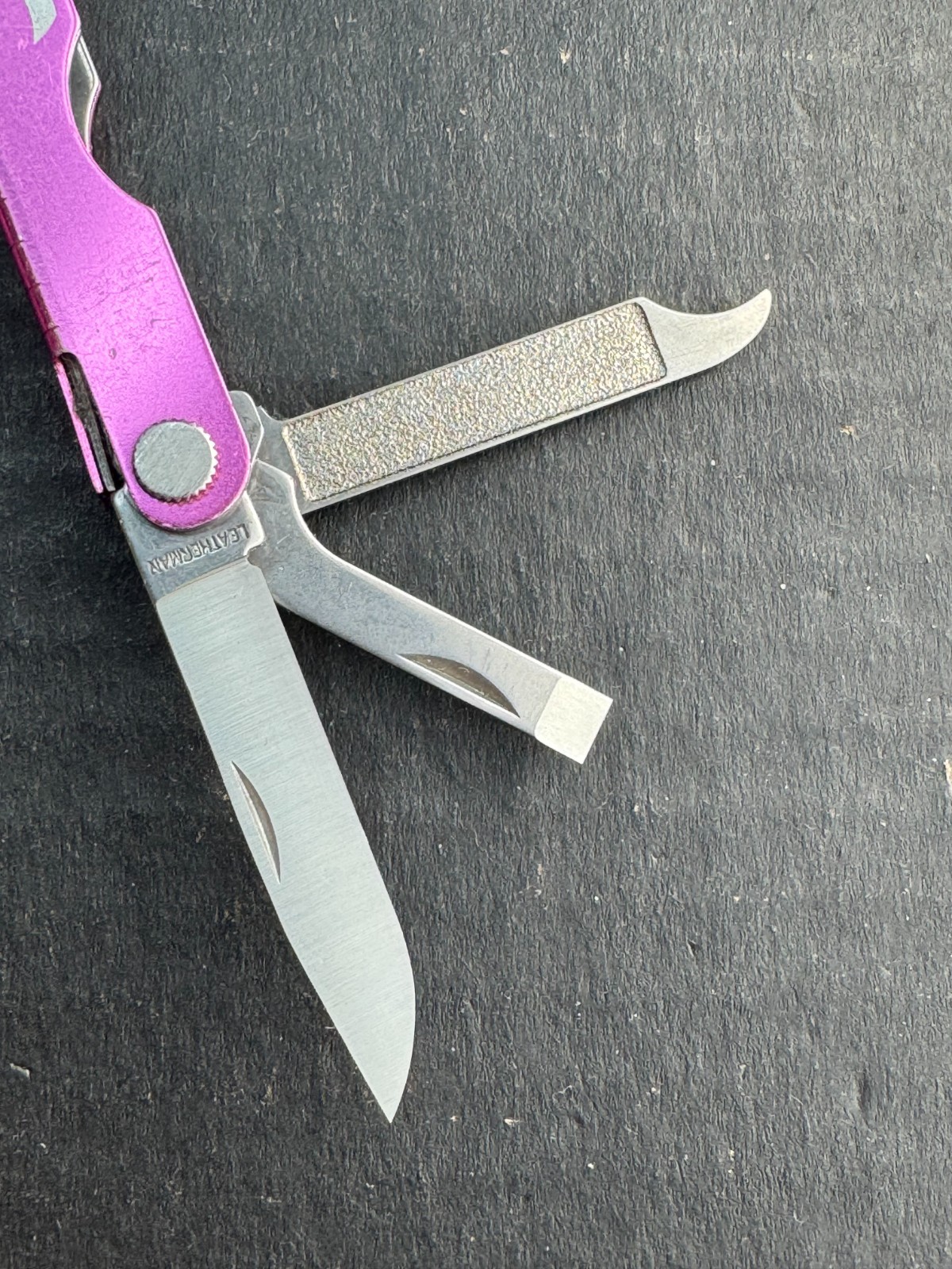 Leatherman Micra 10 in 1 Multitool Anodized Aluminum – Pink