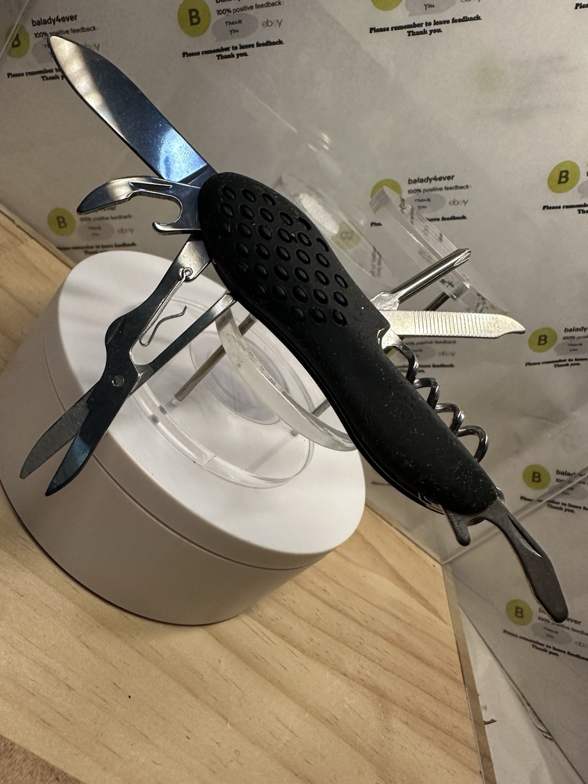 Rubber Handled Multitool 3.5” Closed
