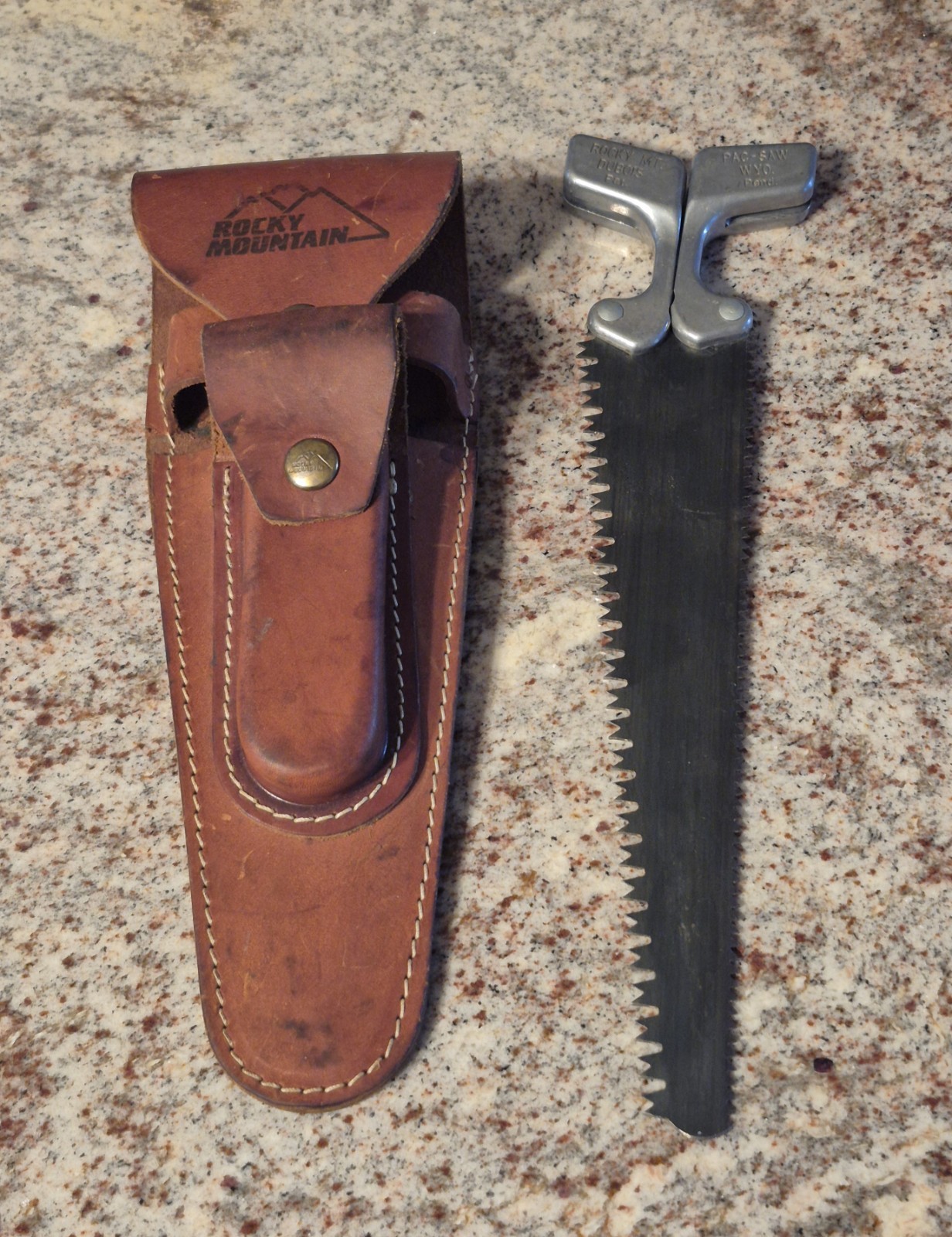 Vintage Rocky Mountain Pac Saw Dubois, WY w/Leather Sheath