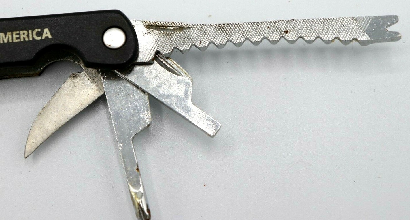 Handyman Club Of America Folding Multi Tool Pliers Knife