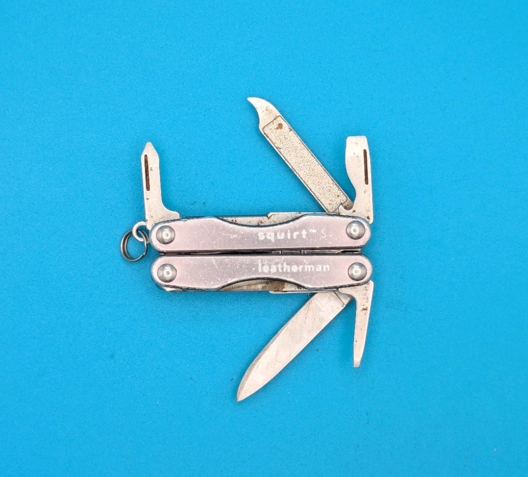 Leatherman Squirt S4 Multi-Tool, Key Ring, Retired, GRAY! WORN BLADE