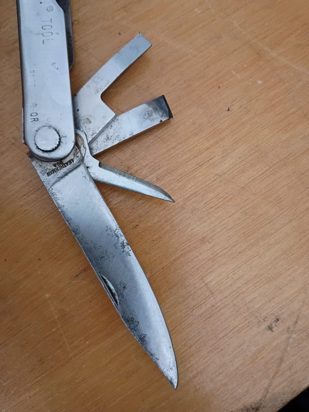 Leatherman tool- original in original sheath