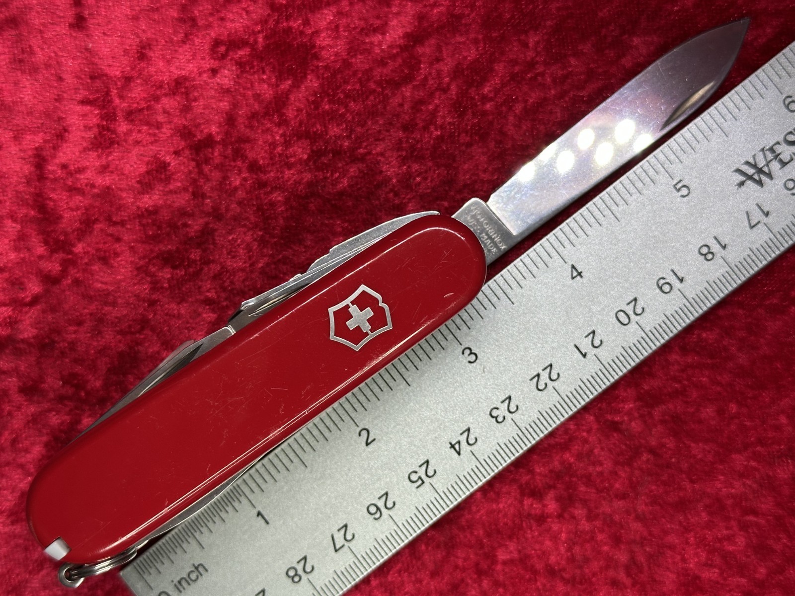 Victorinox SwissChamp Red Swiss Army Knife 91mm 33 Function 22 Tool 8 Layer($55)