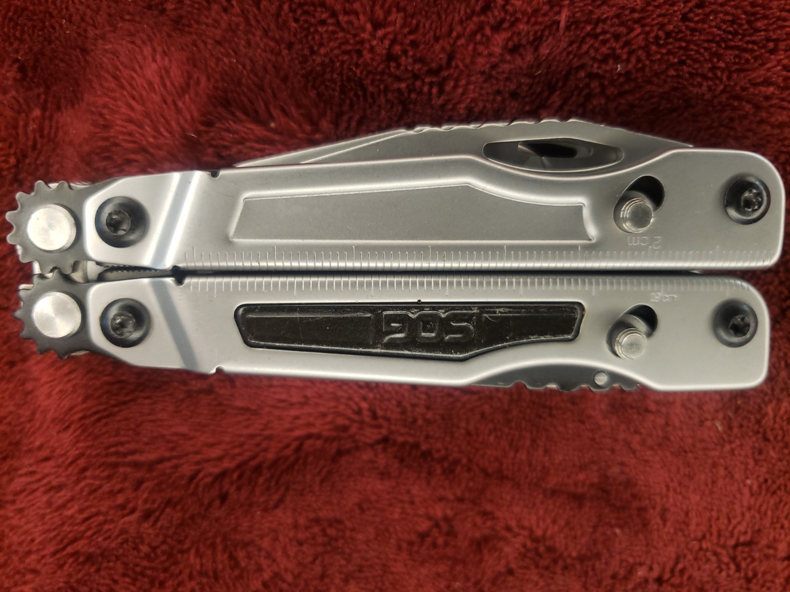 Retired SOG PowerPlay Knife Pliers Multi Tool