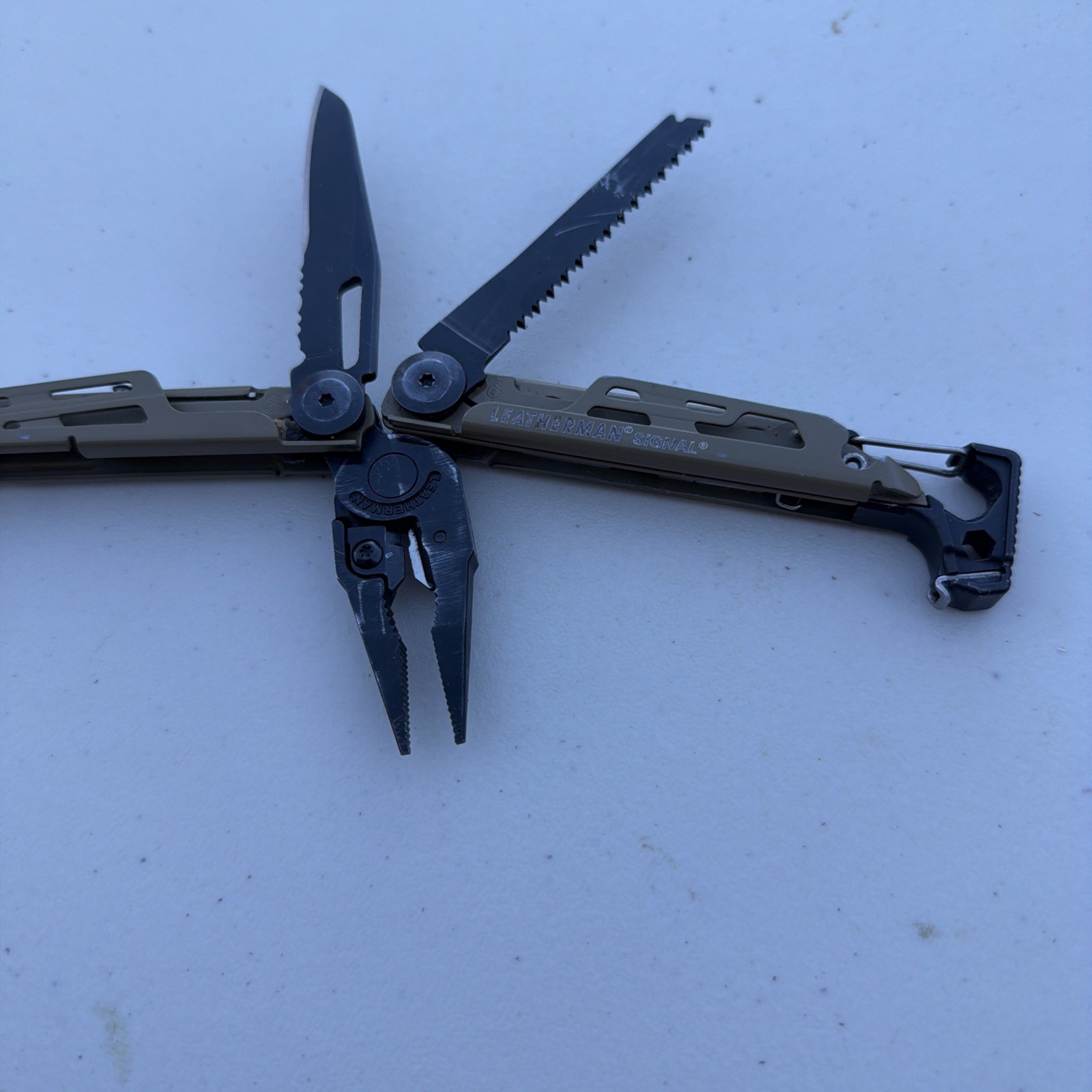 leatherman signal multi-tool Brown And Black No Sheath