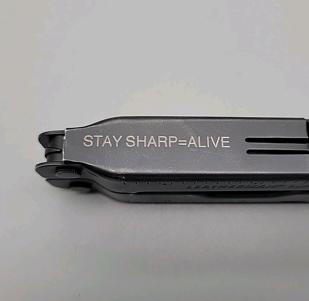 Leatherman Super Tool 300 Multi-Tool – Dated 0716 – LOGO Lee, Ryan / Stay Sharp