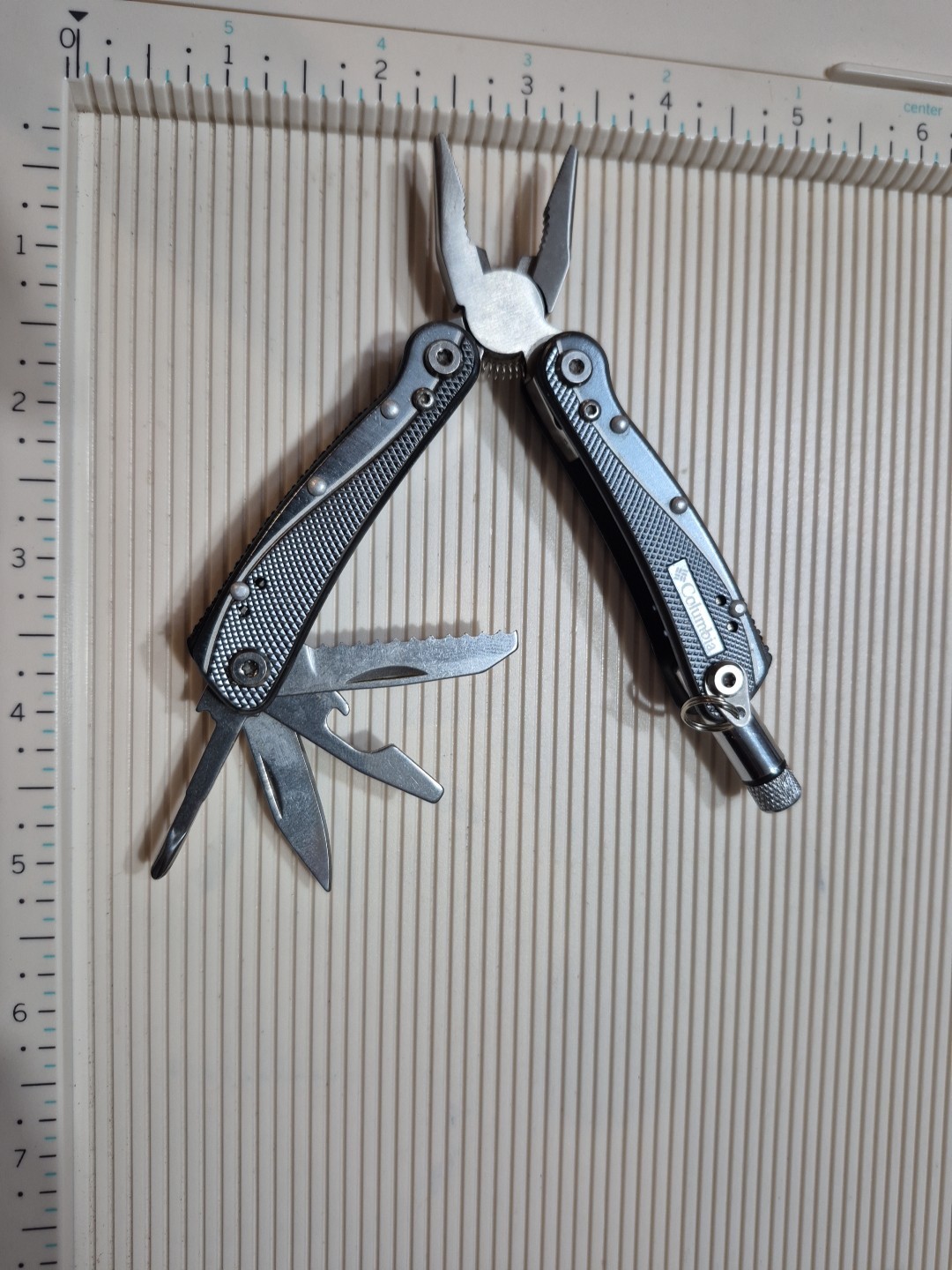 Columbia Multi-tool w/ Pliers, Blades and Light – Backpacker, Hiker and Campers