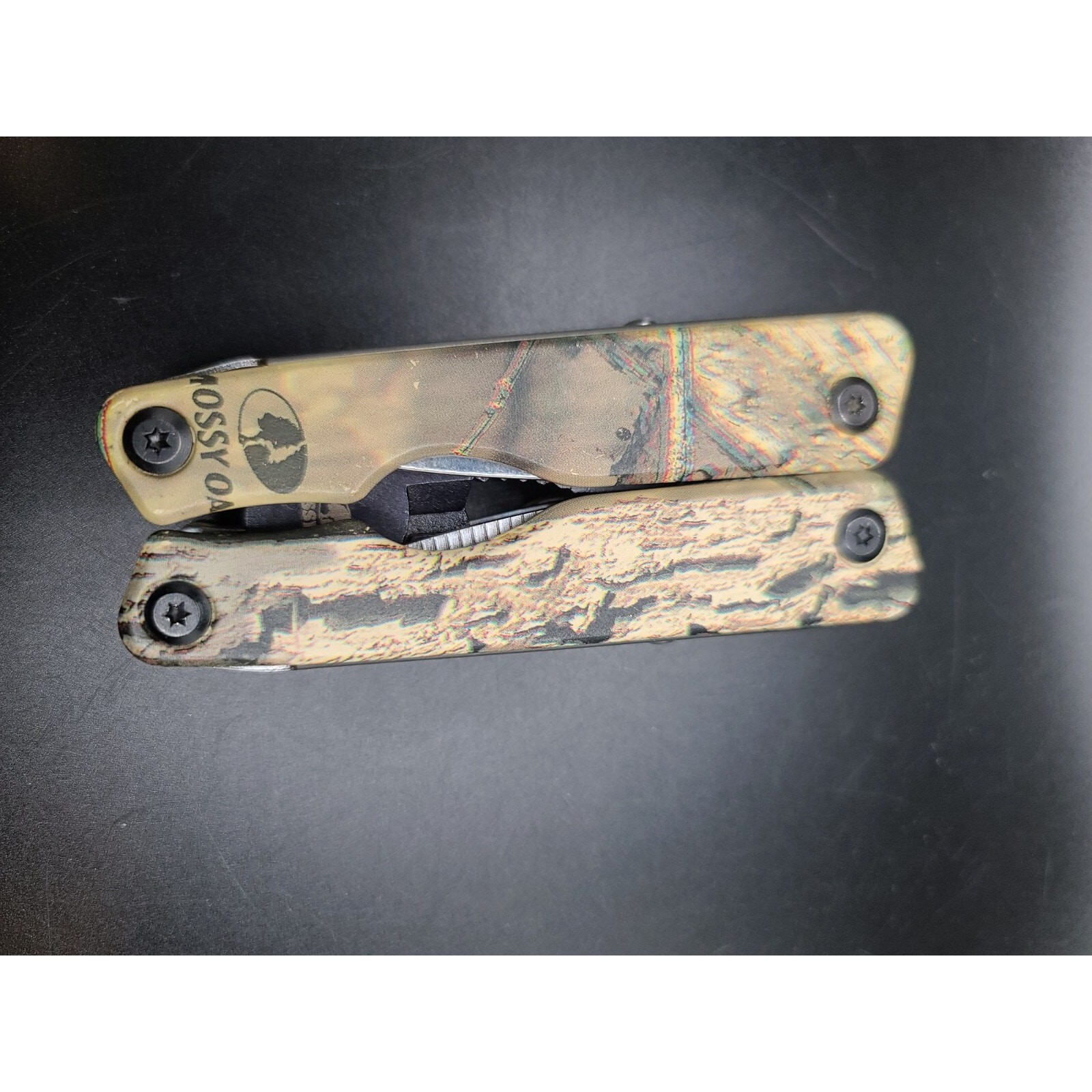 MOSSY OAK 13-in-1 Multi-tool Plier Stainless Folding Tool Bottle Opener w/Sheath