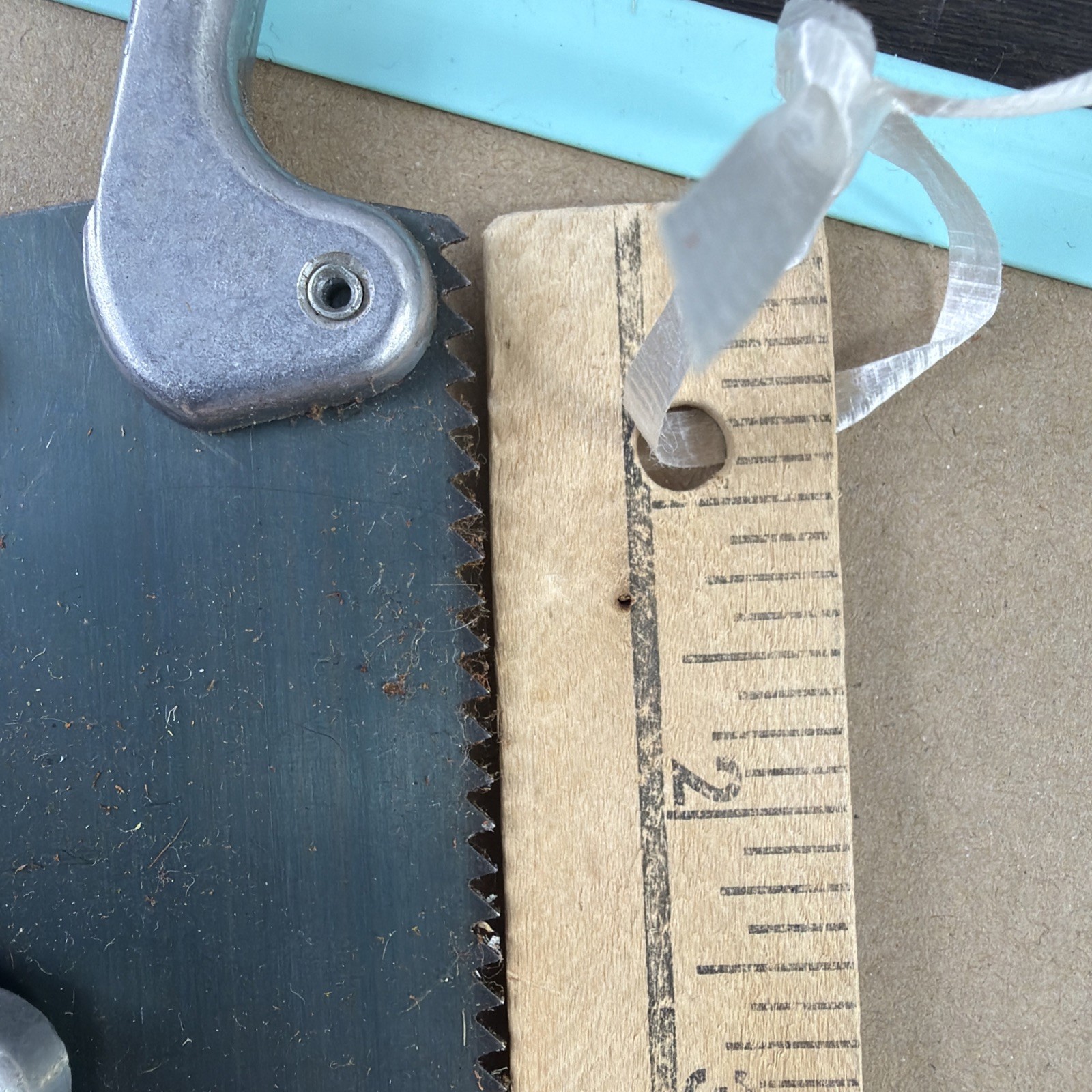 Rocky Mountain Pac Saw Dubois WYO. with Camo Sheath Camping Hunting GUC