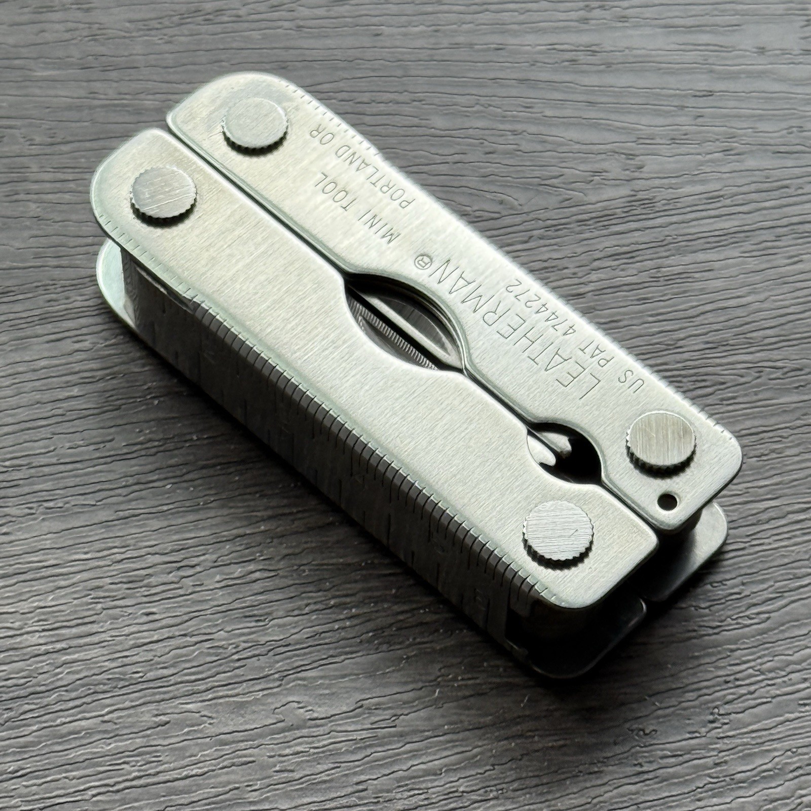 Leatherman MINI TOOL multitool. Variant w/US PAT 4744272 on Both Sides. Engraved