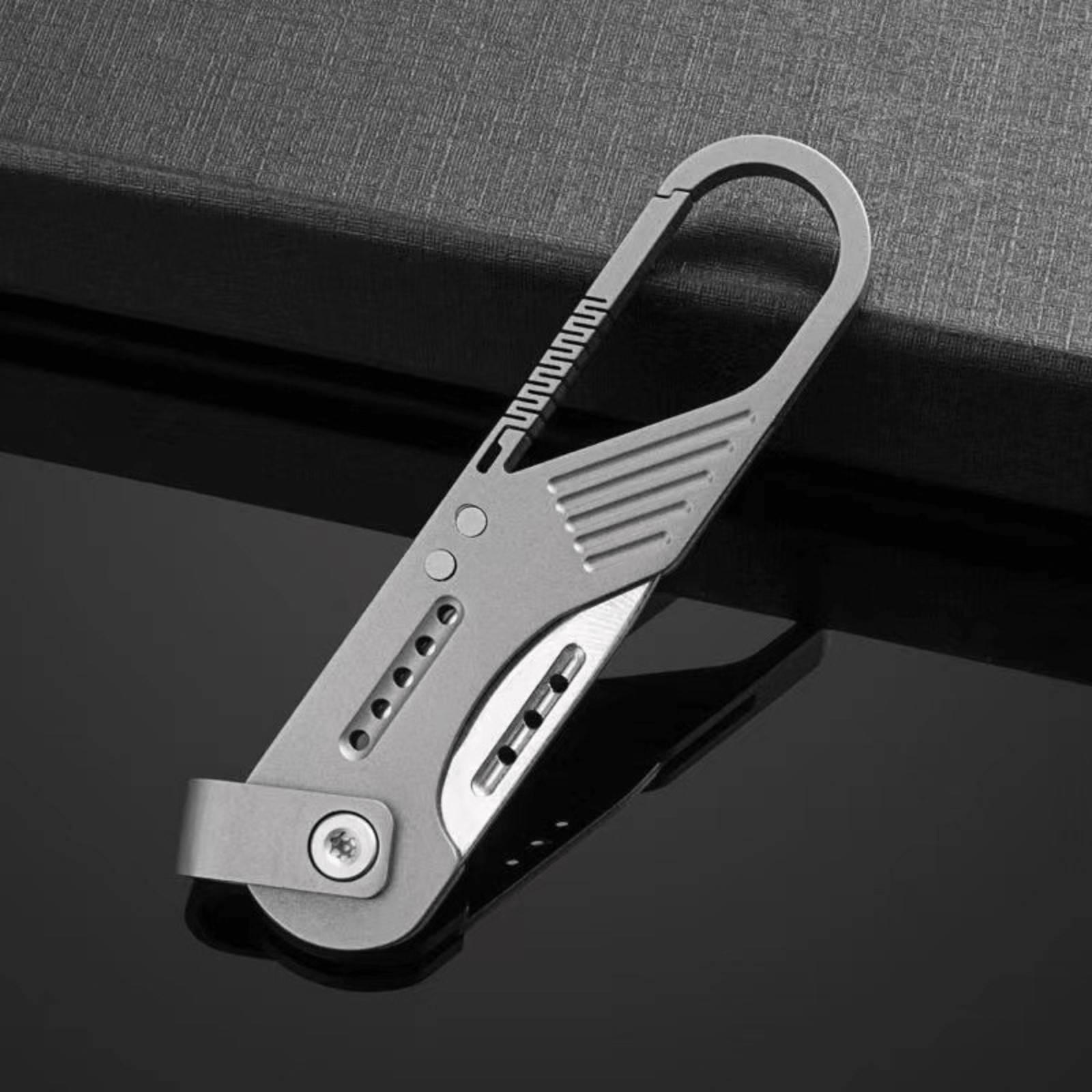 Outdoor Titanium Alloy Keychain Folding Knife Portable Hiking Camping EDC Tool