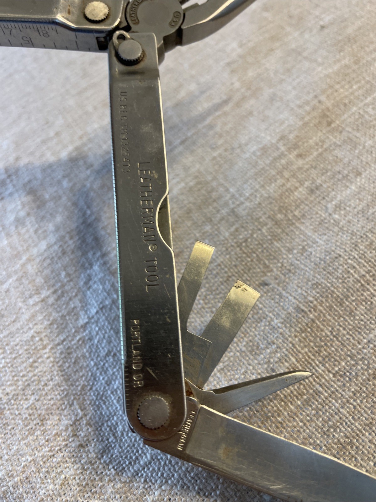 The Original Marlboro Country Store Leatherman Pocket Survival Multi Tool 1995