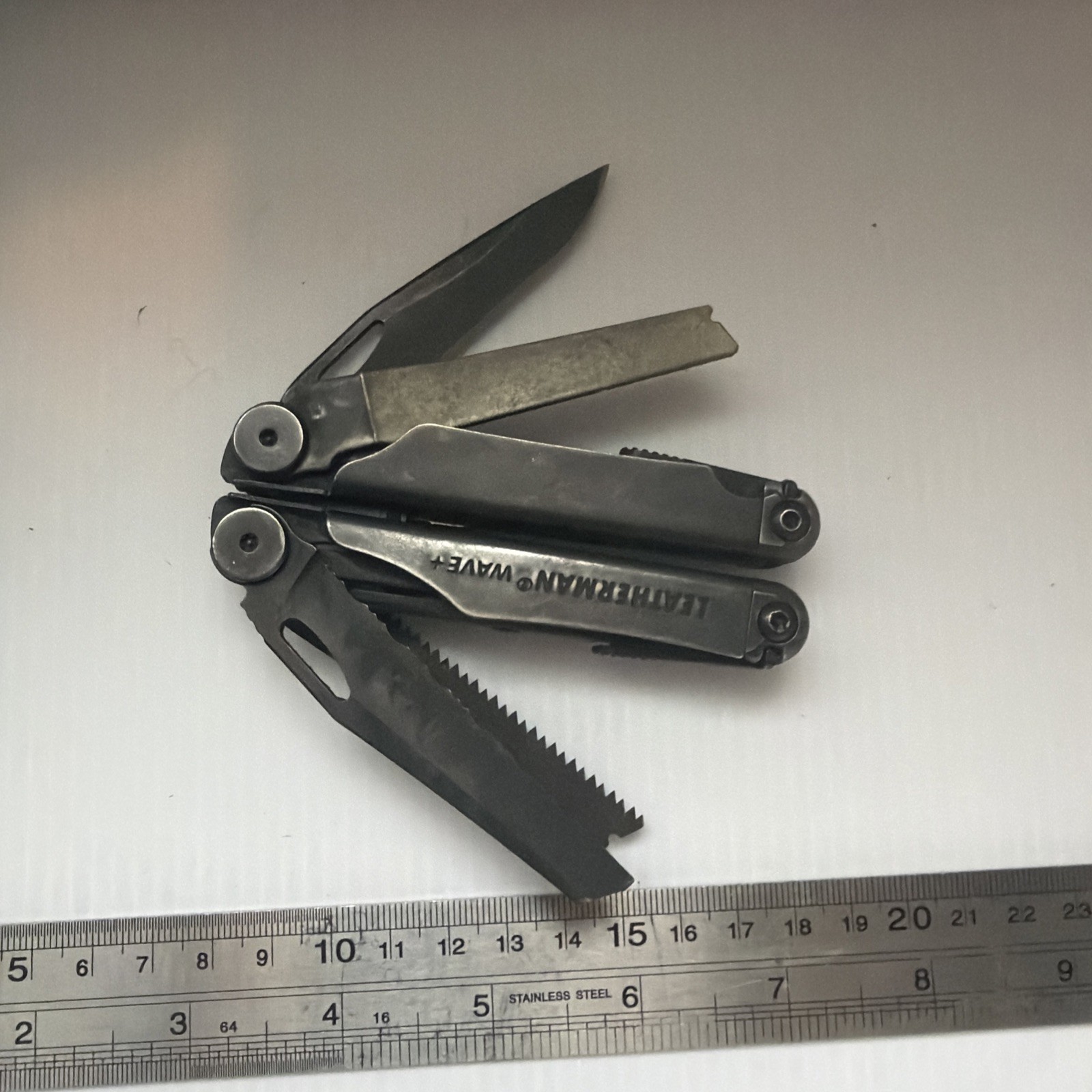Leatherman Wave Plus 18-in-1 Multi-Tool Black Oxide