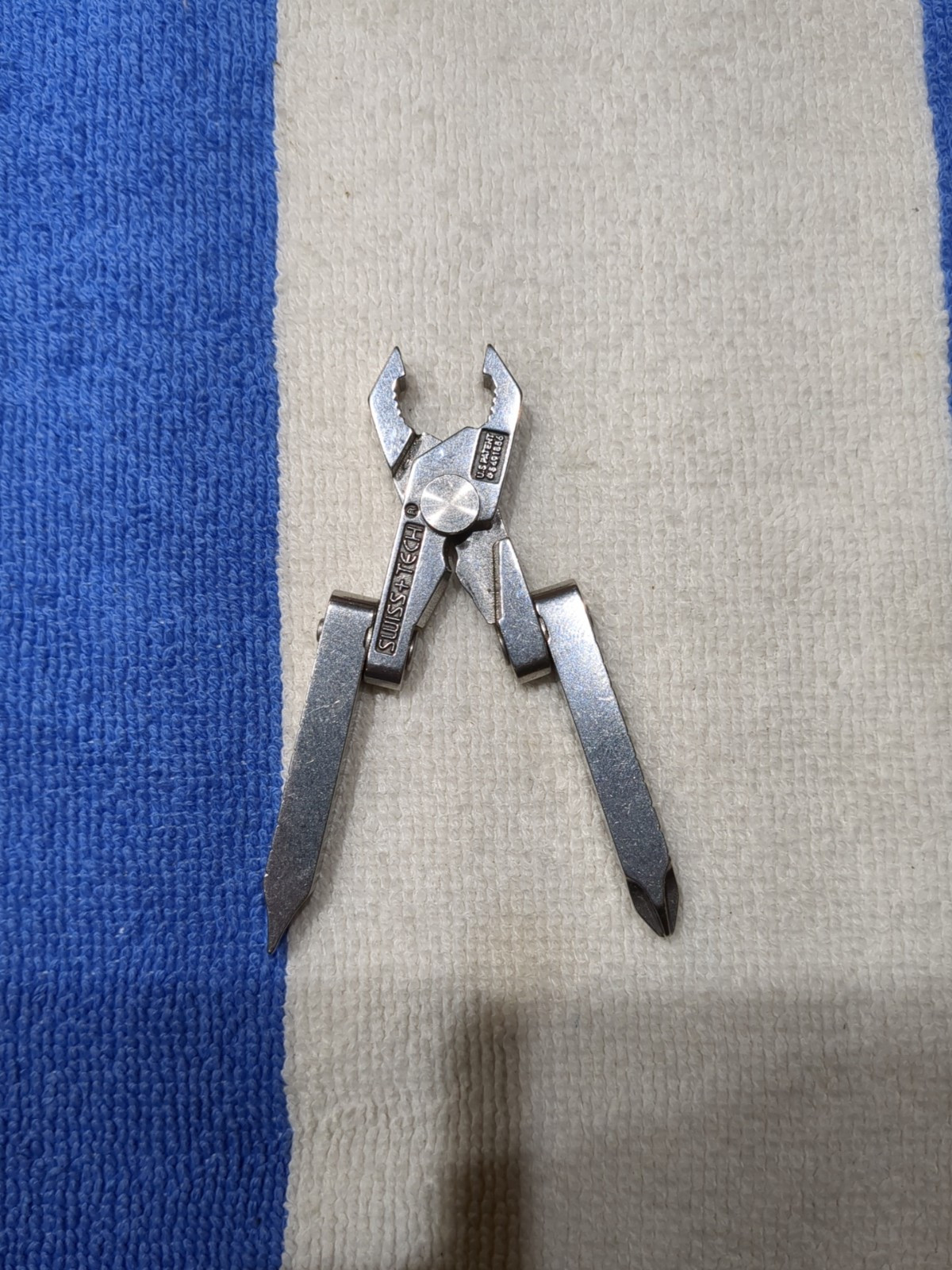 Lot Of 7 Multi tool Schrade, Kutzmaster, Swisstech, Cabelas, Stanley, Craftsman