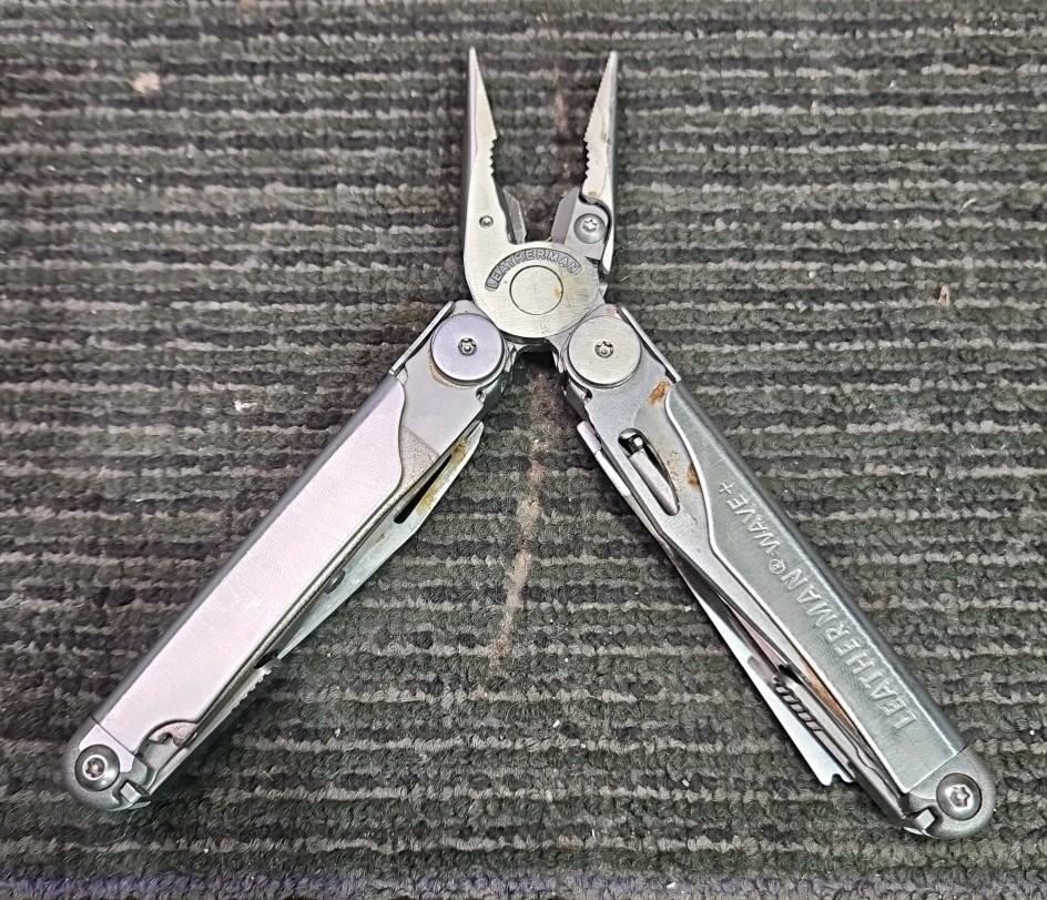 Leatherman Wave+ (Plus) Stainless Steel Multi-Tool – READ