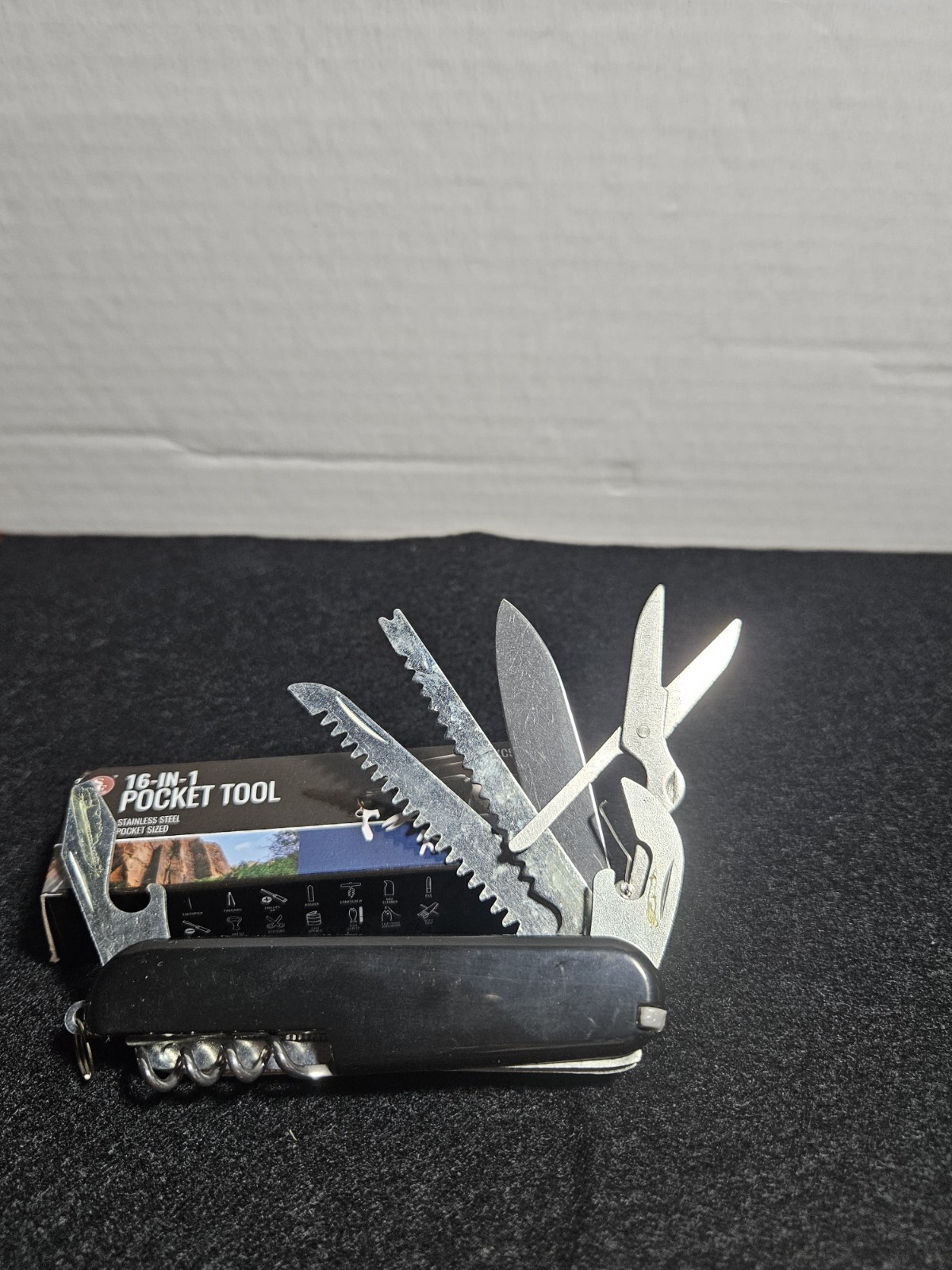 SE 16-in-1 Stainless Steel Pocket Knife Tool for Camping