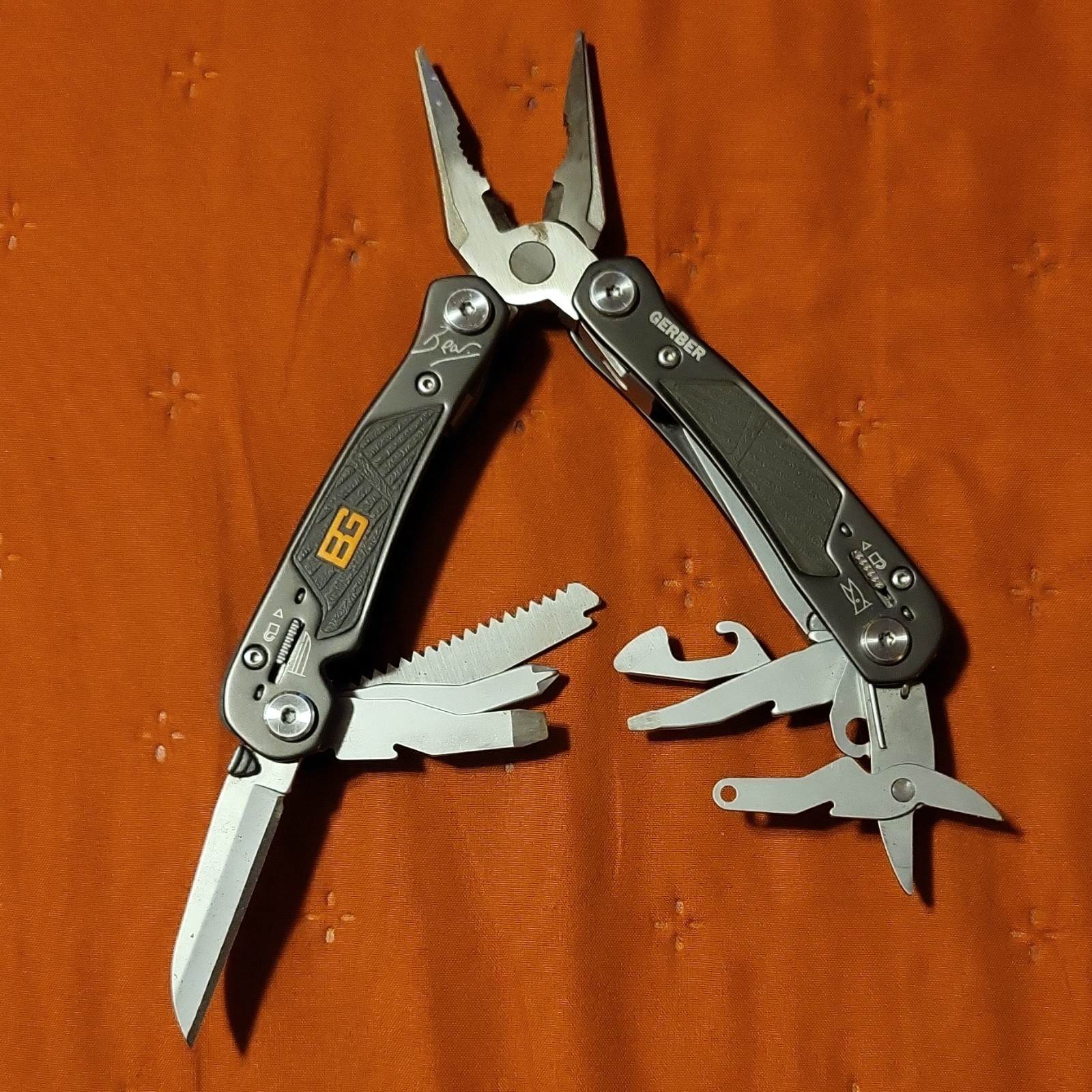 Gerber Bear Grylls Compact Multi-Tool Stainless 4in w/ Sheath