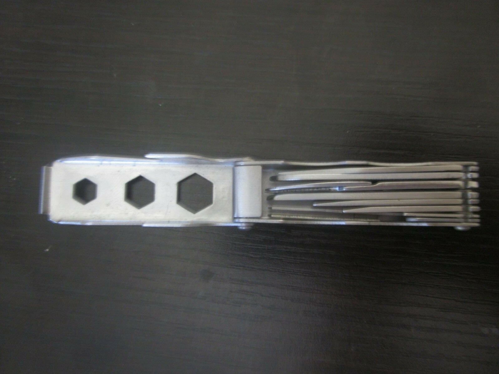 Mountain Quest Multi Tool Pocket Knife – Small Outdoor Survival Multitool