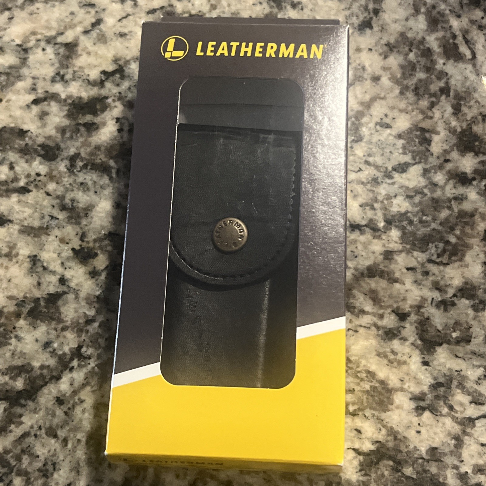 LEATHERMAN Heritage Leather Sheath for Multi-Tools, Black, Medium new open box