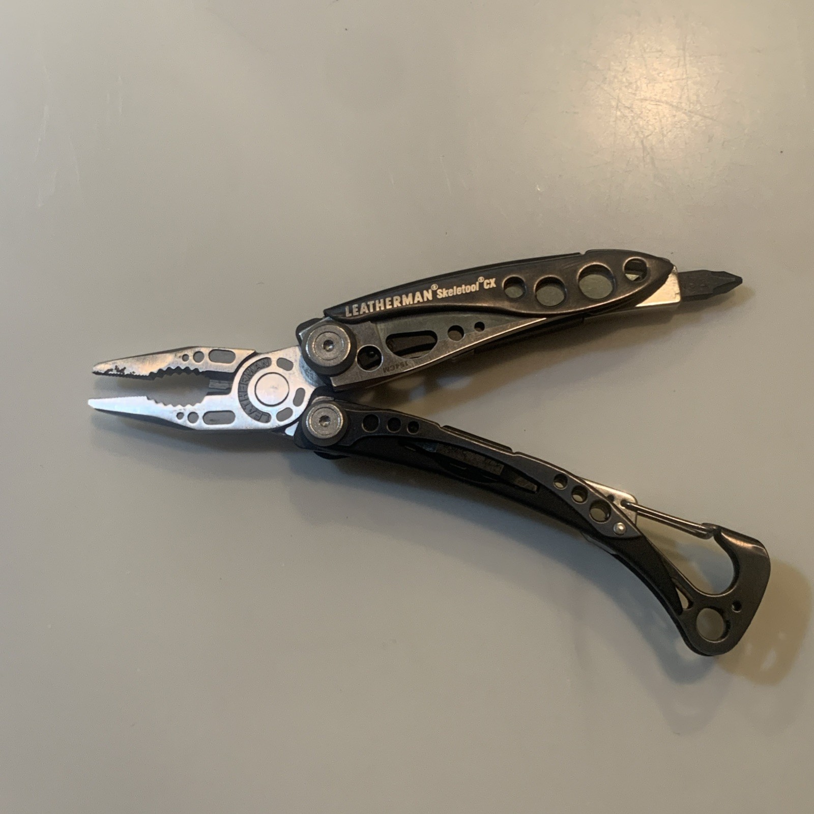 Leatherman Skeletool CX Multitool Plain Edge Knife 154CM Clean And Pristine
