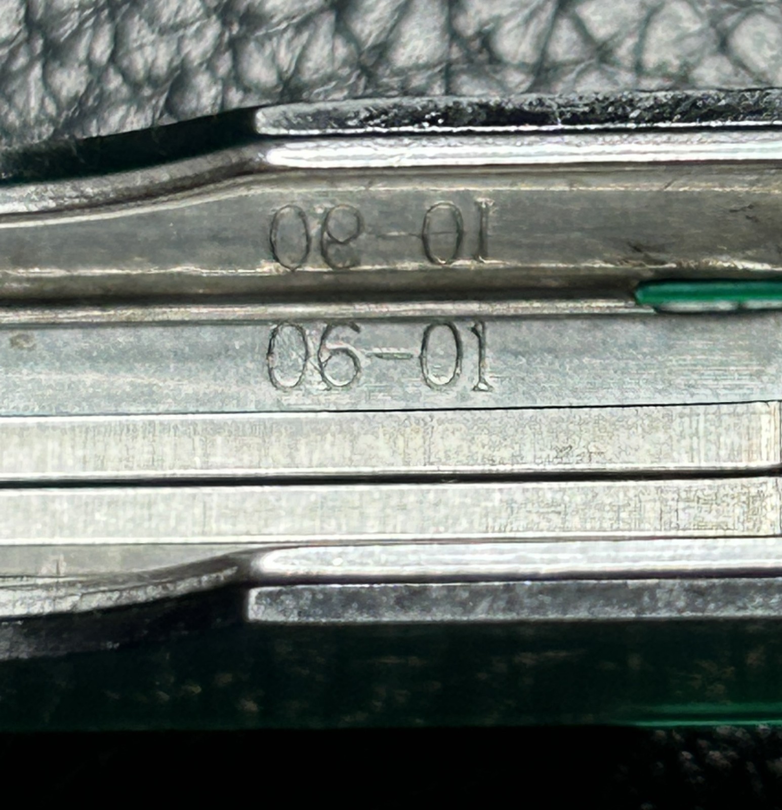 Leatherman MICRA Multi-Tool – Polycarbonate Green – 10/00 – 06/01