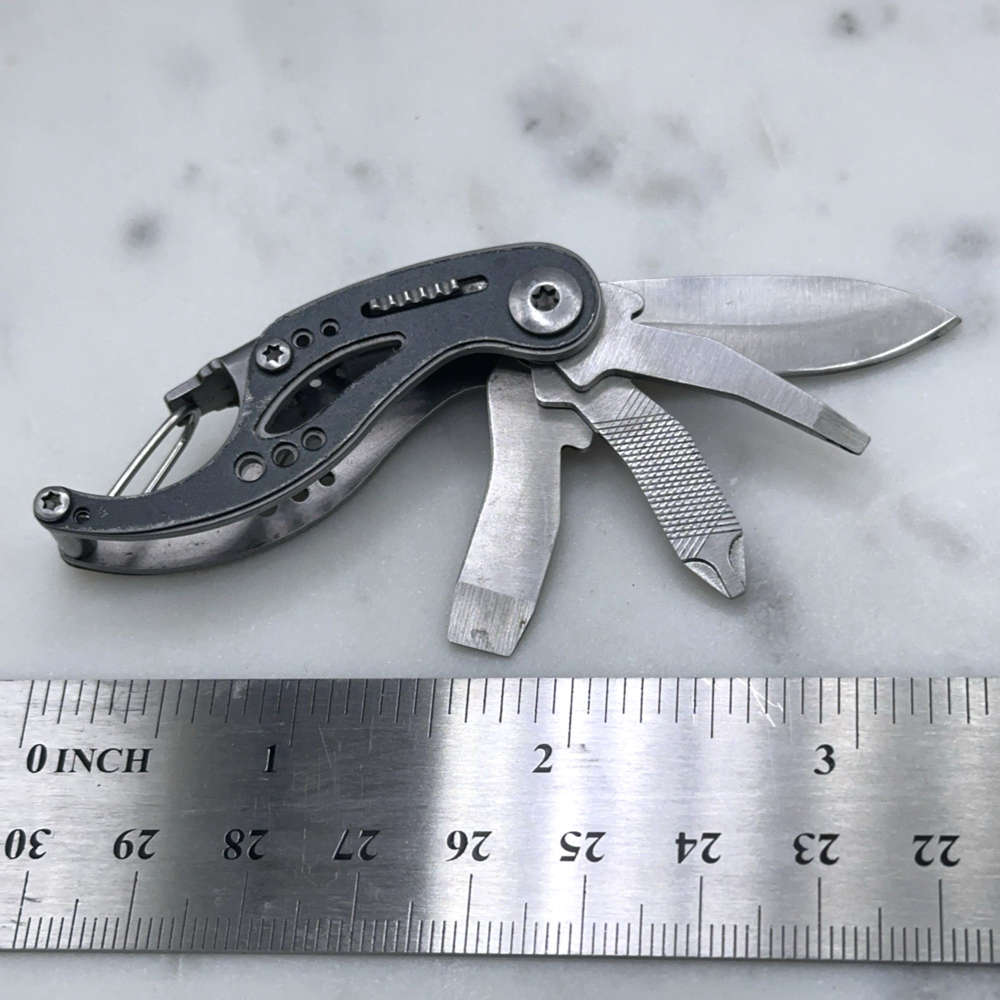 Gerber Curve Multi-Tool Keychain Pocket Knife Screwdrivers Bottle Opener Clip