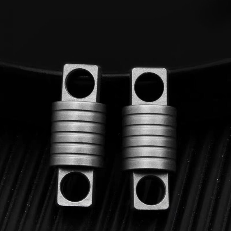 New EDC Mini Titanium Alloy Waterproof Case Portable Keychain Pendant Multi Tool