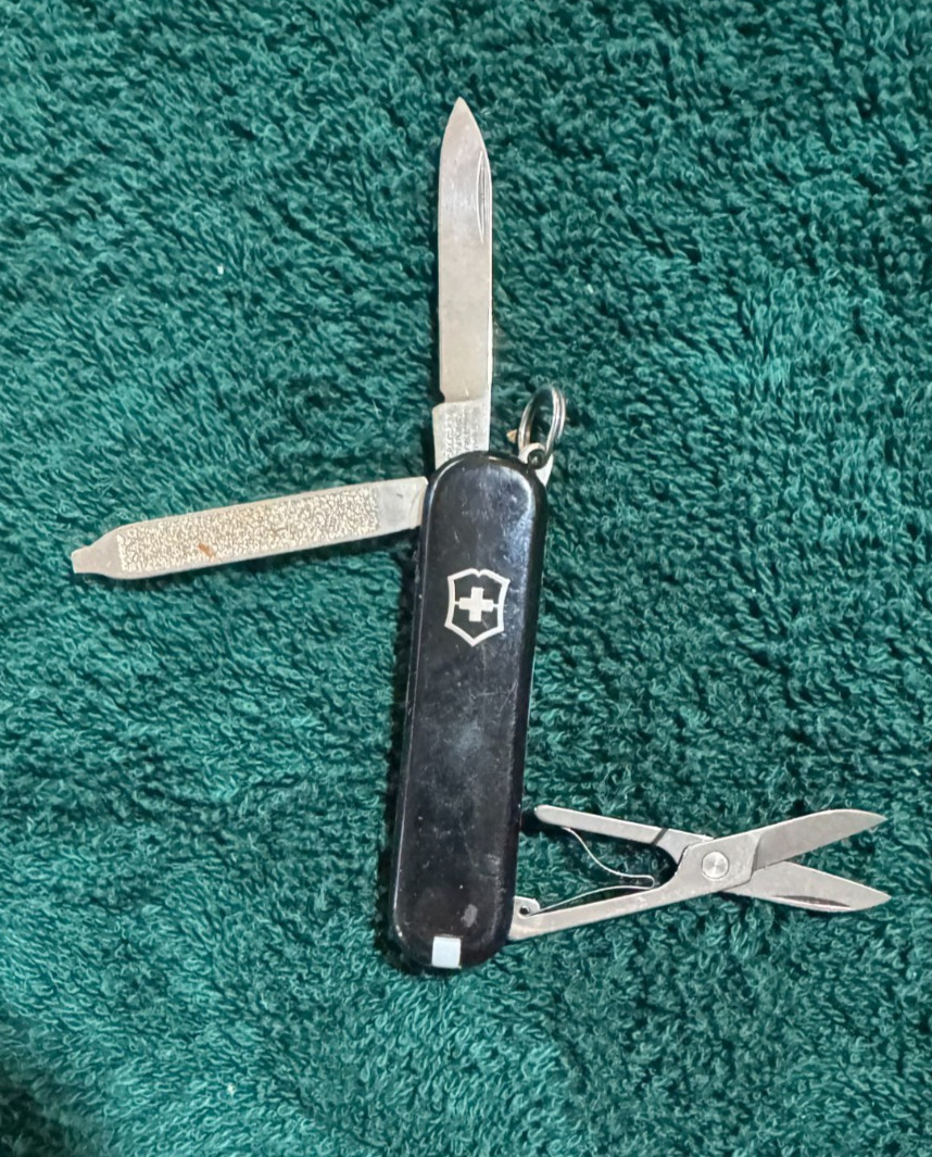 Victorinox Classic SD 7 Functions Dark Illusion Swiss Army Pocket Knife ~ USED