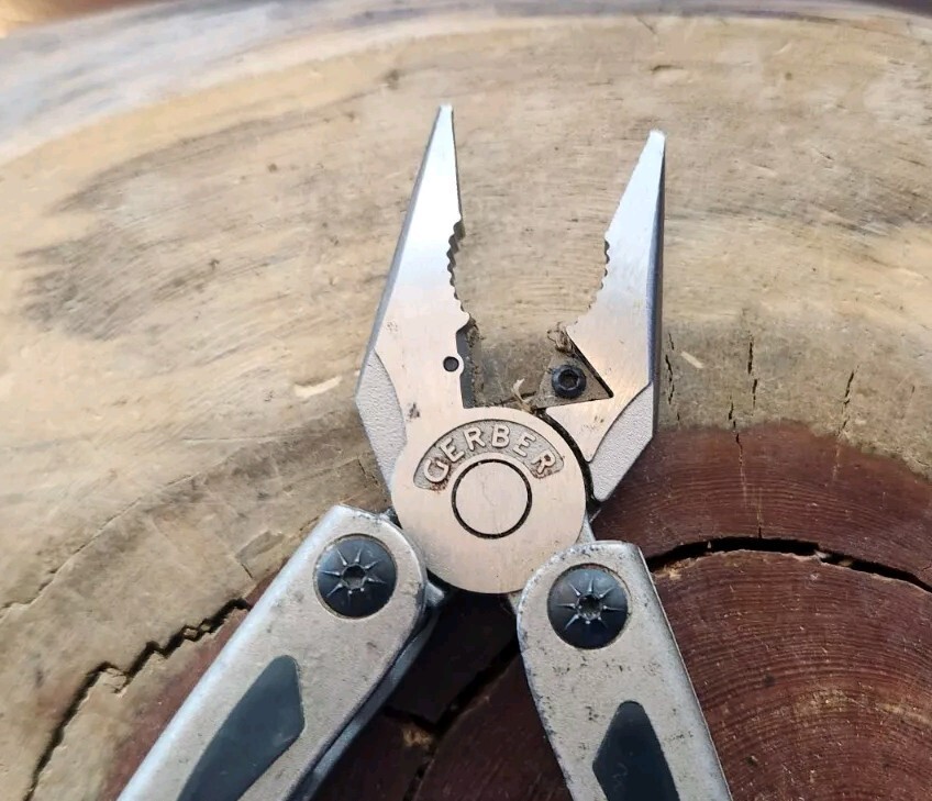 Gerber MP800 Legend Multi Tool Scissors Knife RemGrit – Great Cond. B17