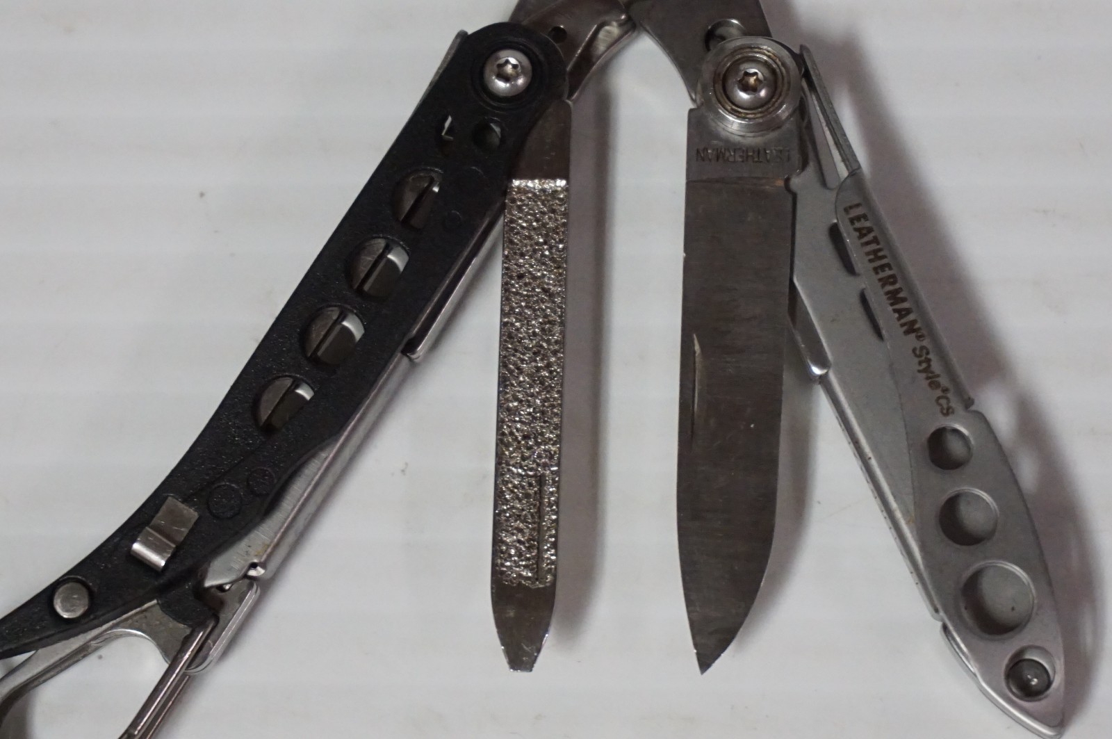 Leatherman Style CS Black Multi-Tool – Scissors, Knife, Carabiner – *Retired*