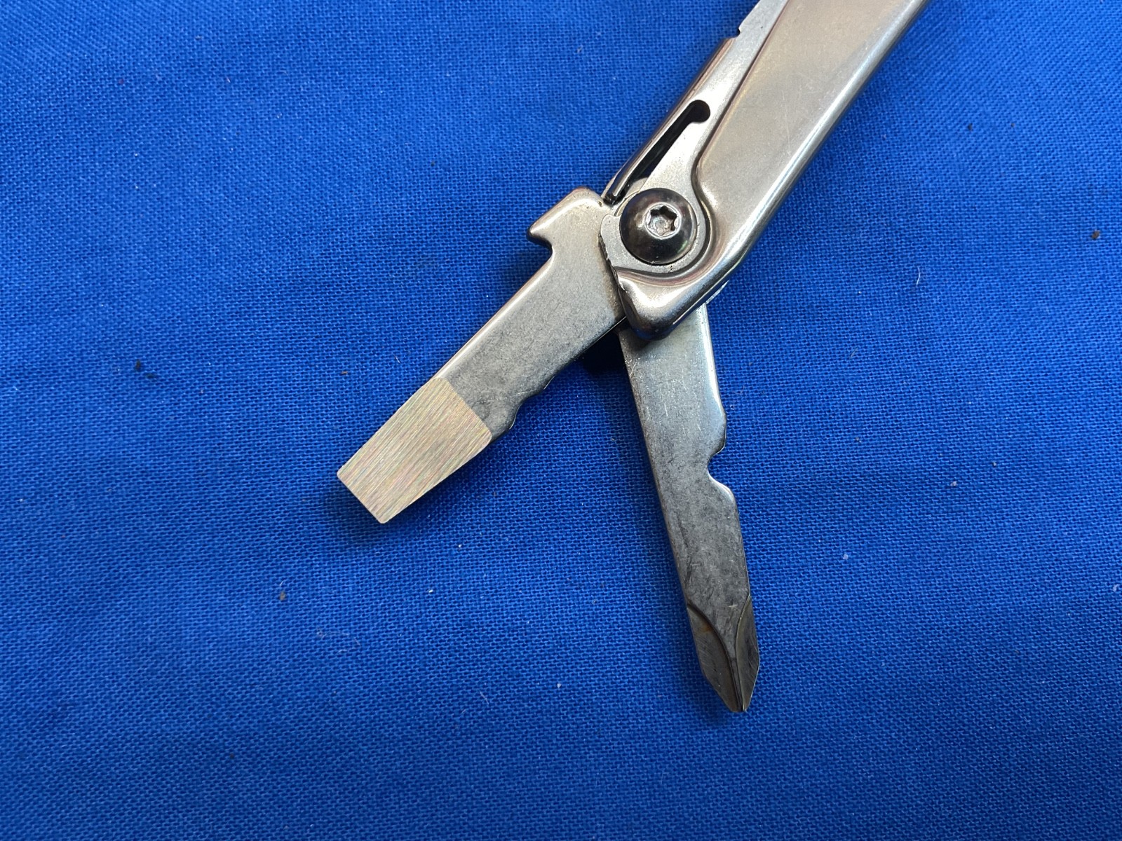 Leatherman Rev Multi-Tool Knife Plier 2023 Date Code