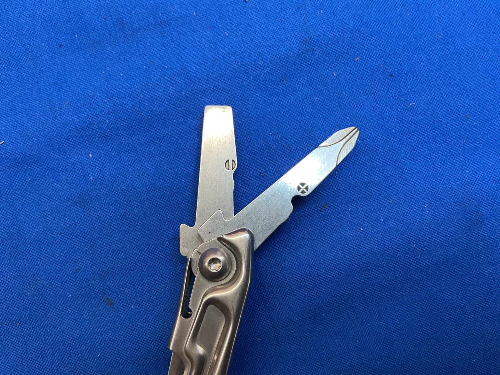 Leatherman Rev Multi-Tool Knife Plier 2018 Date Code
