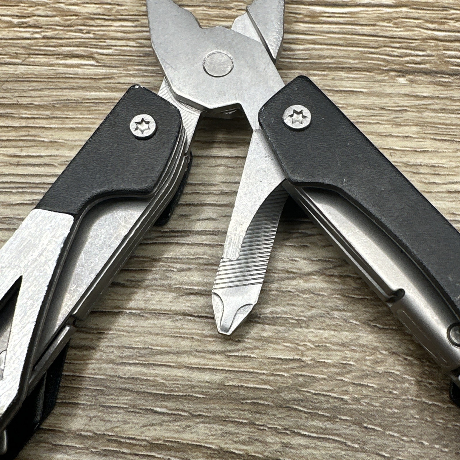 Gerber Vise Multi Tool Multitool Knife Pliers Folding EDC Tool