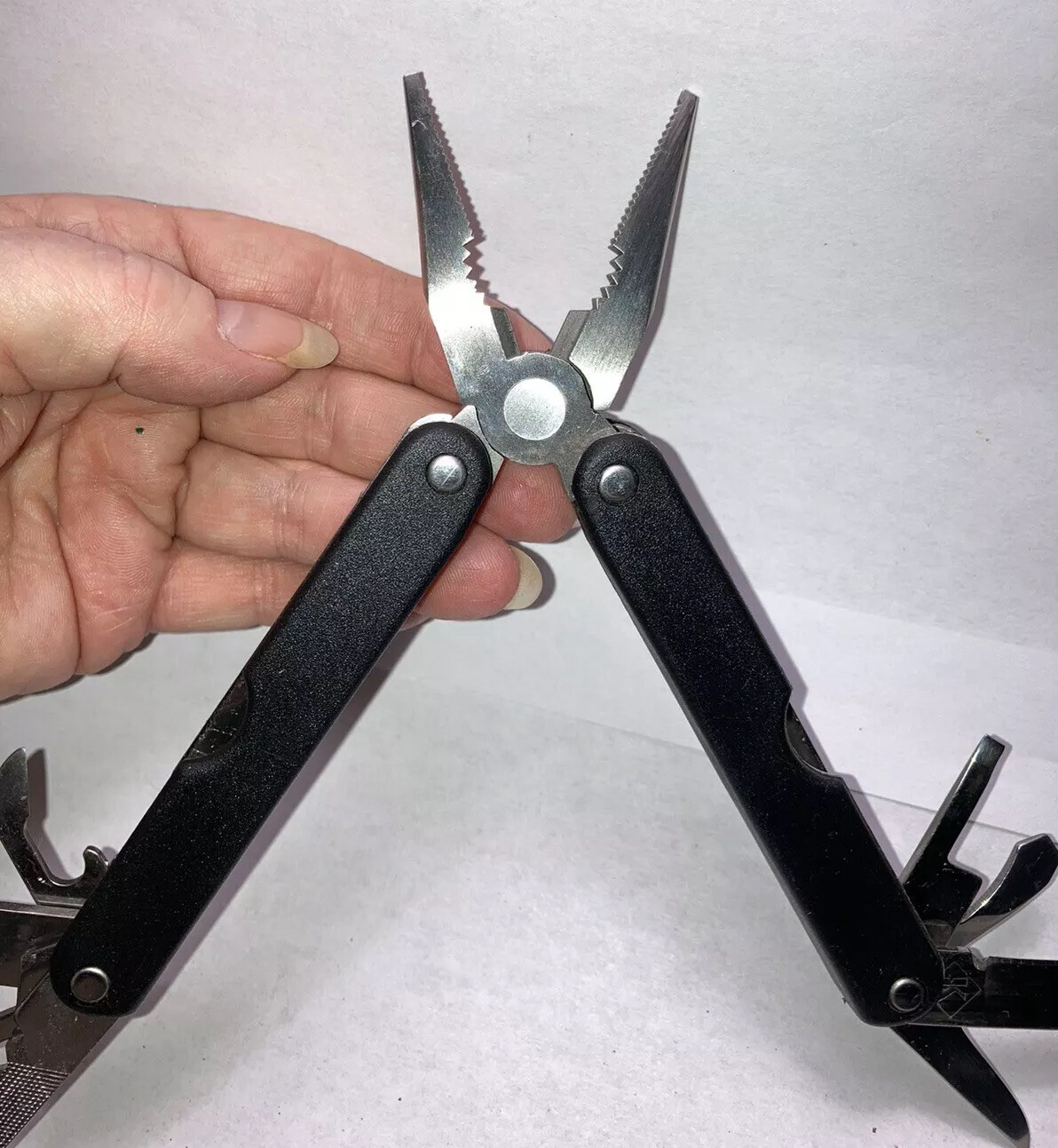 Mountain Quest 9 In 1 Multi Tool Camping Survival Pliers Wire Cutter Fish Scaler