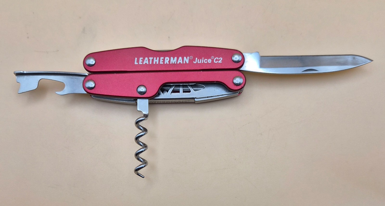 Leatherman Juice C2 Red Multi-Tool (Retired) – Good Condition (003)