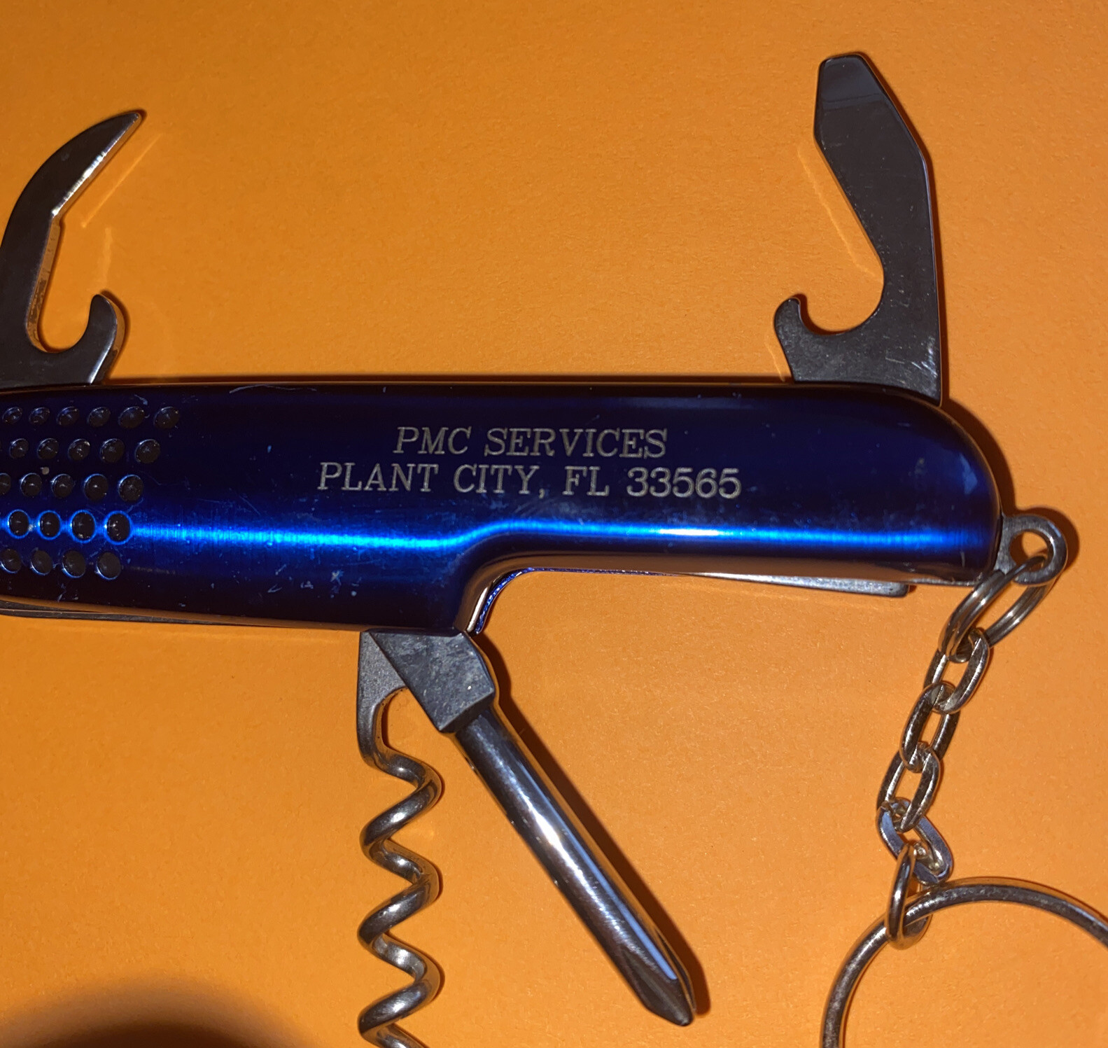 *PRE-OWNED-UNBRANDED-5 FUNCTION MULTI-TOOL KEY CHAIN-FREE SHIPPING*