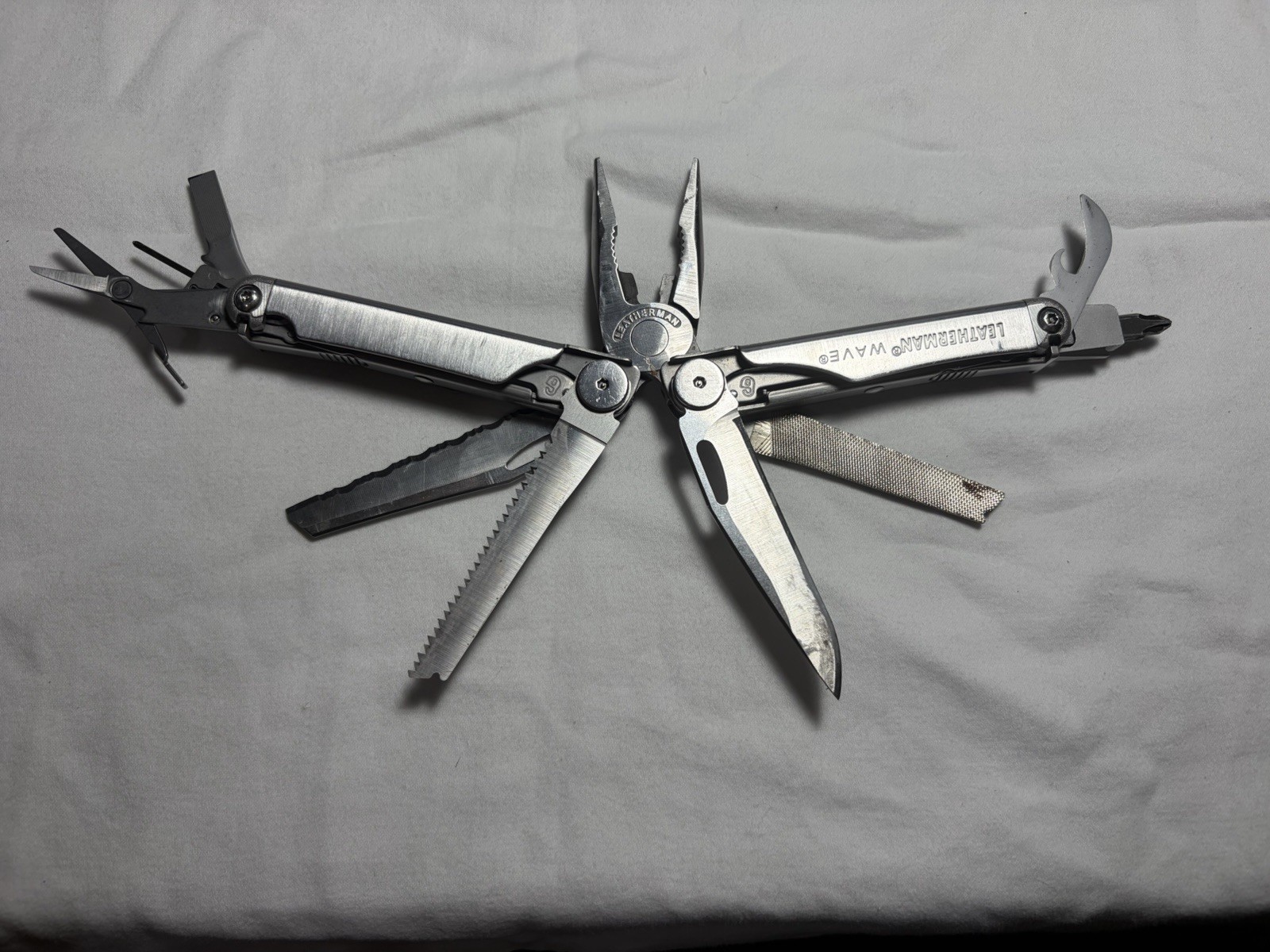 Leatherman Wave Multi-Tool 2nd Gen With Original Leather Case