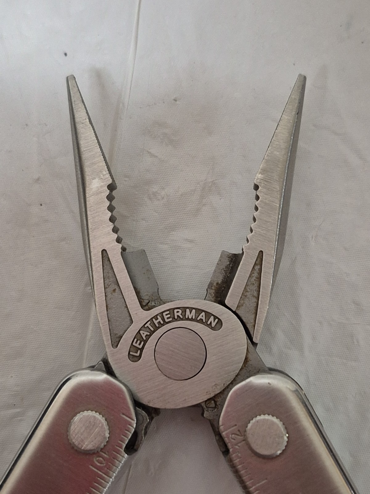 Leatherman Core Multi-Tool Stainless Steel Knife Pliers J11
