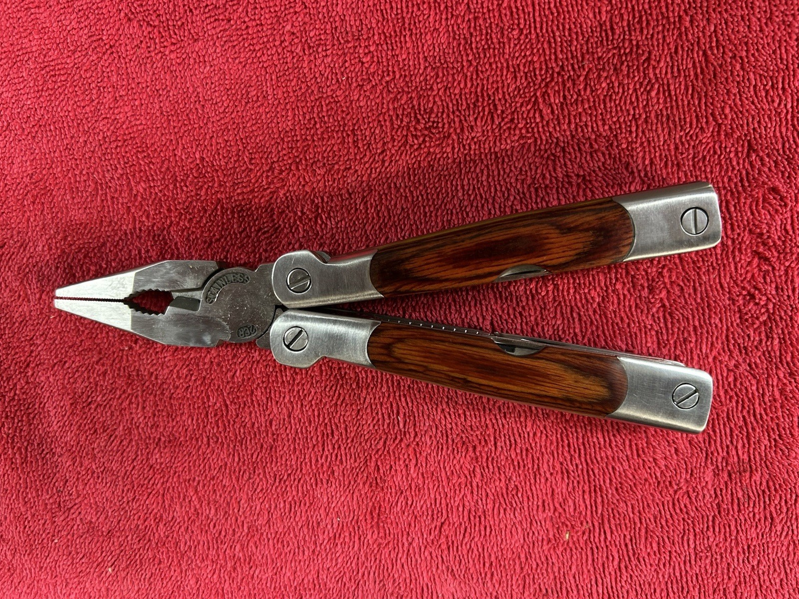 Winchester 2CR Multi-Tool Wood Grain Grip & Nylon Sheath Bit Set Excellent