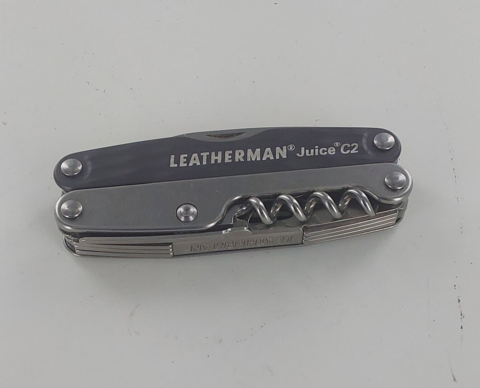 Leatherman JUICE C2 Multi-Tool Knife,Napa Filters, Gray/Silver Gen 2 -Rare