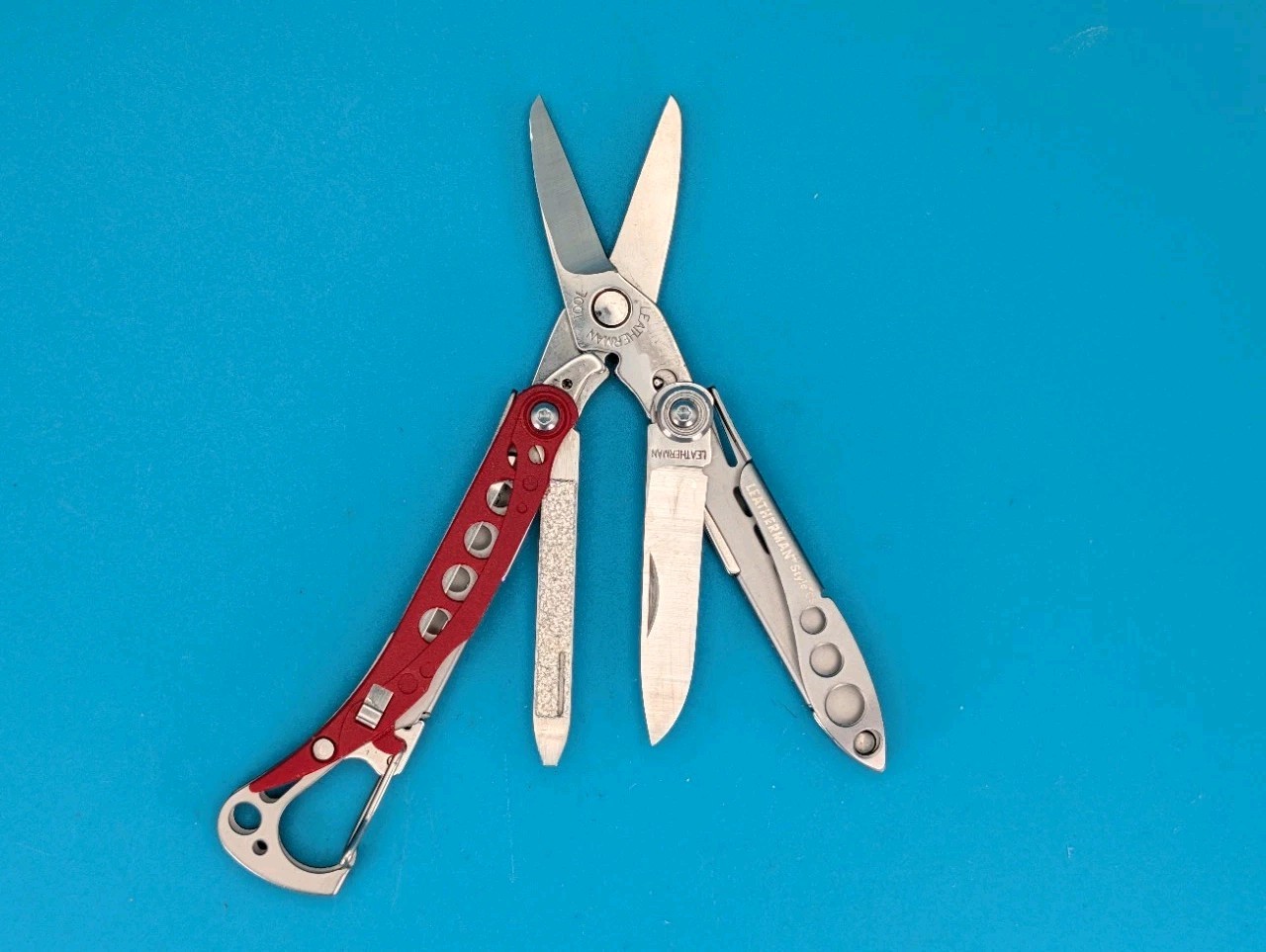 Leatherman Style CS Red Multi-Tool! FAST SHIPPING!