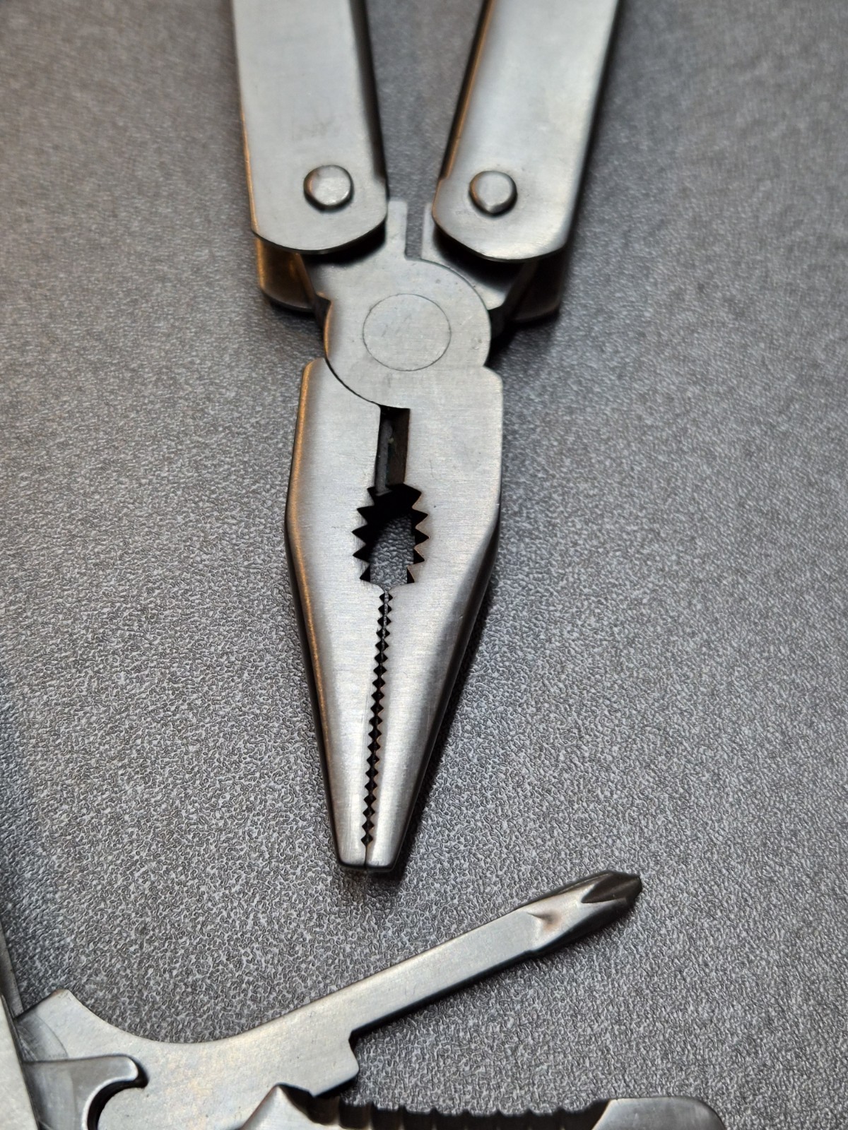 Stainless Steel Multi Tool Hammer & Folding Pliers Set w/ Carry Case